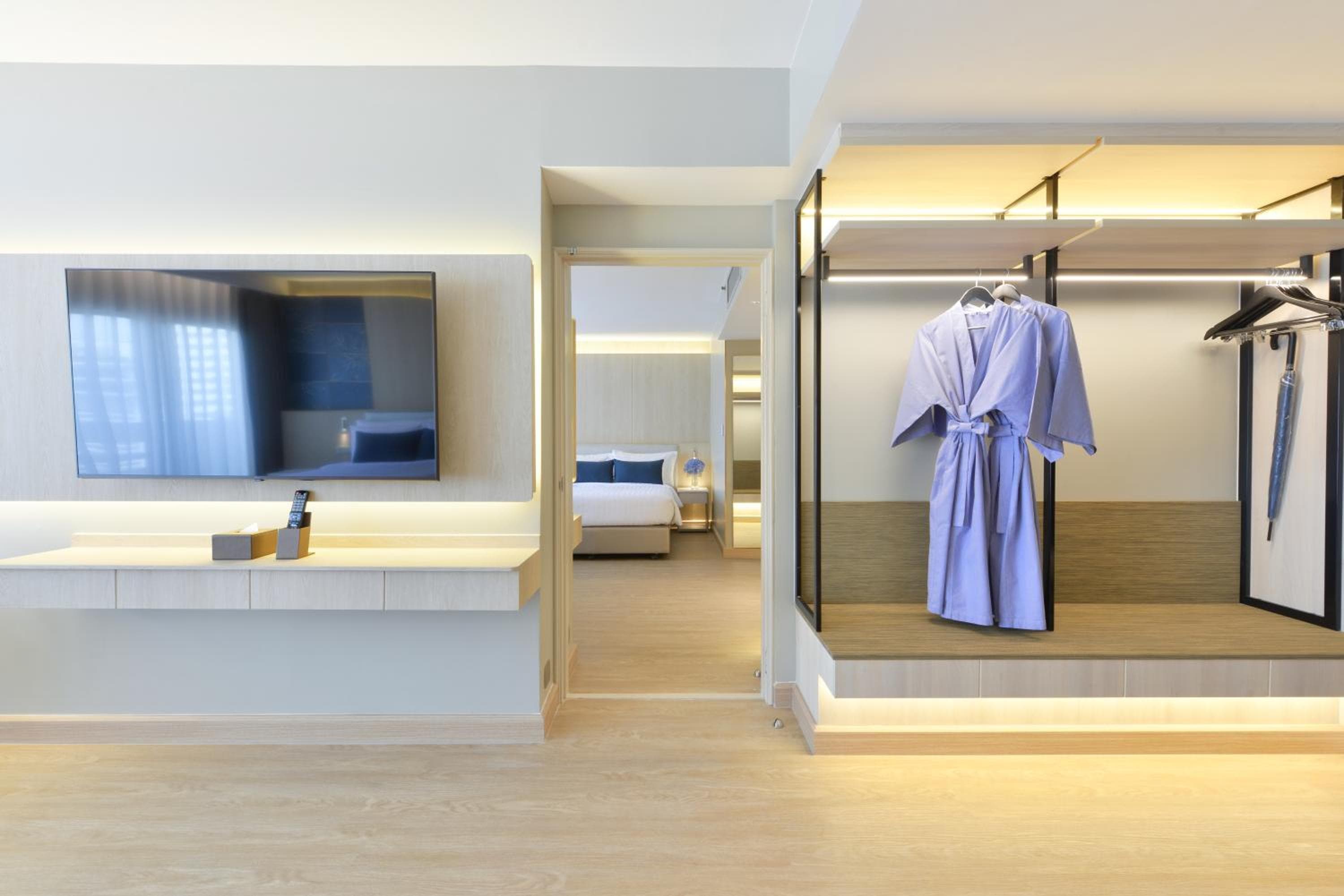 Centre Point Plus Hotel Pratunam — 14