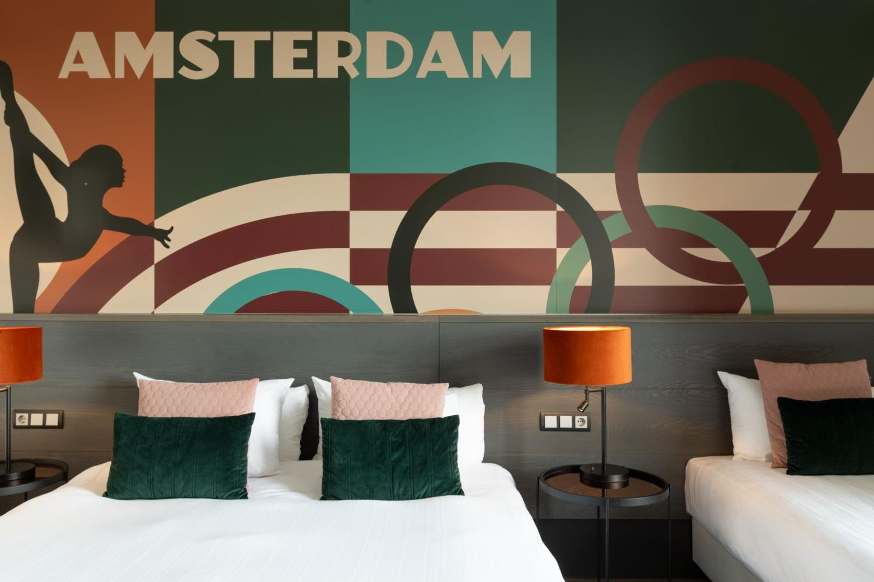 Apollo Hotel Amsterdam, un hotel tributo a la cartera — 11