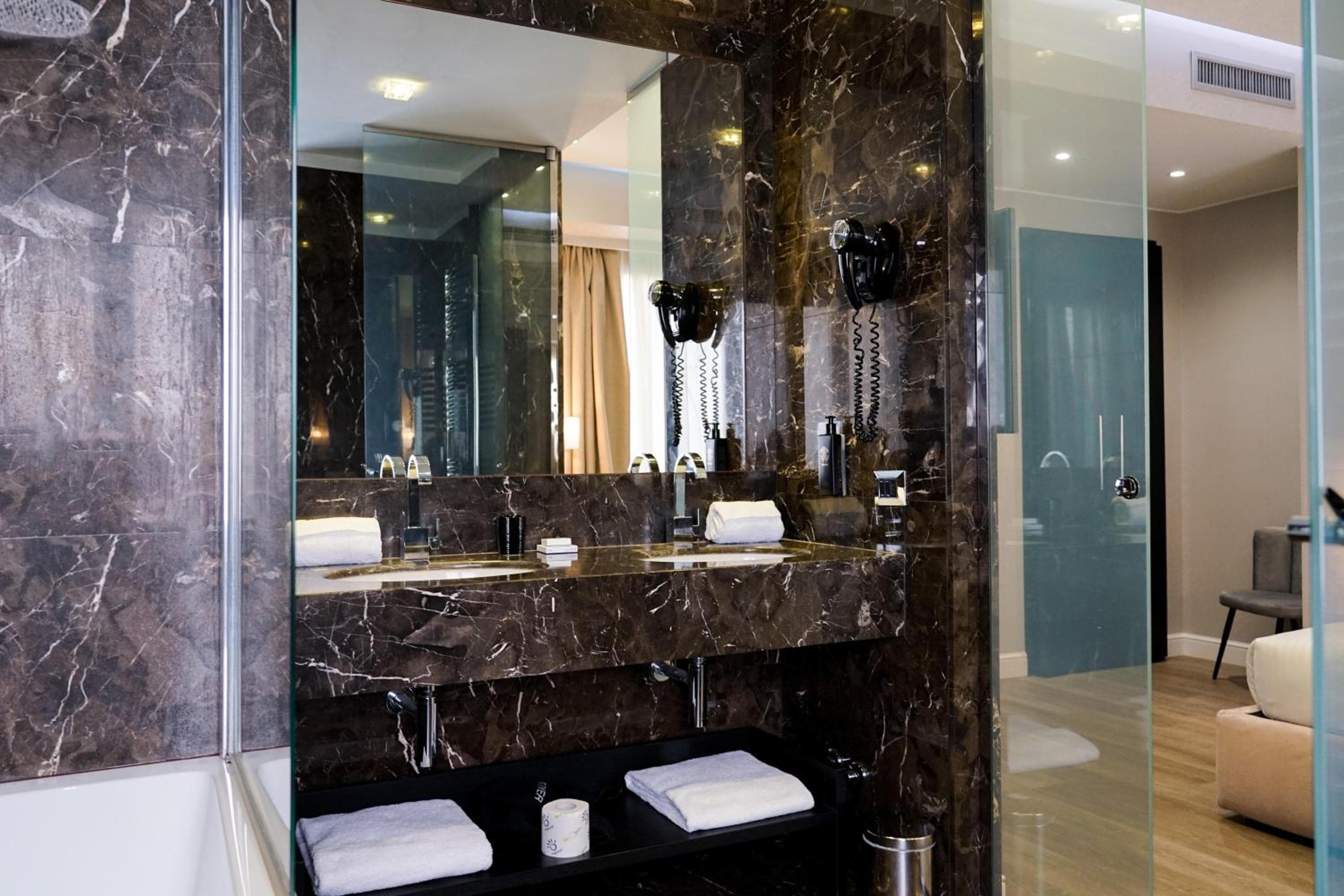 The Unique Hotel Brera — 15