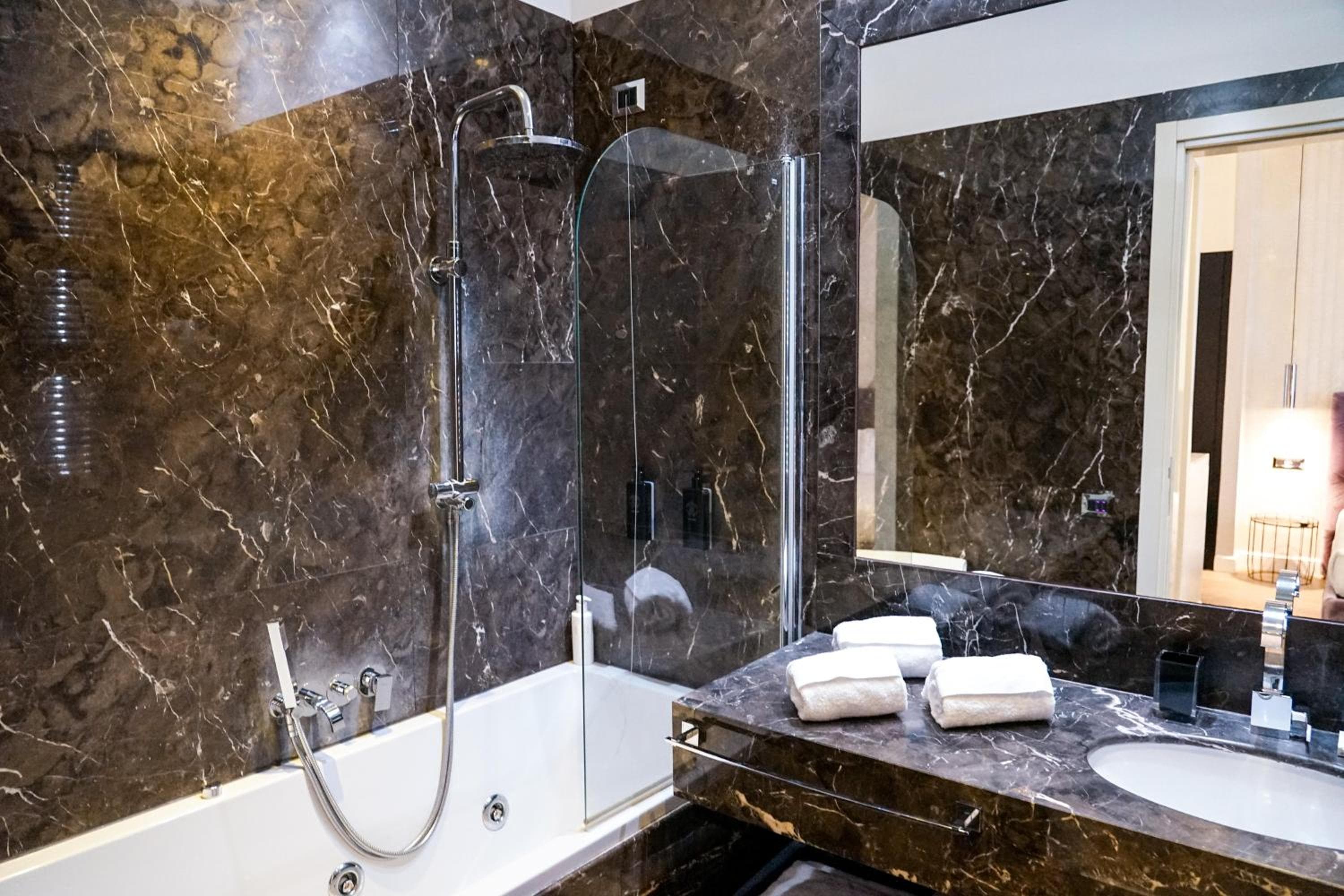 The Unique Hotel Brera — 26