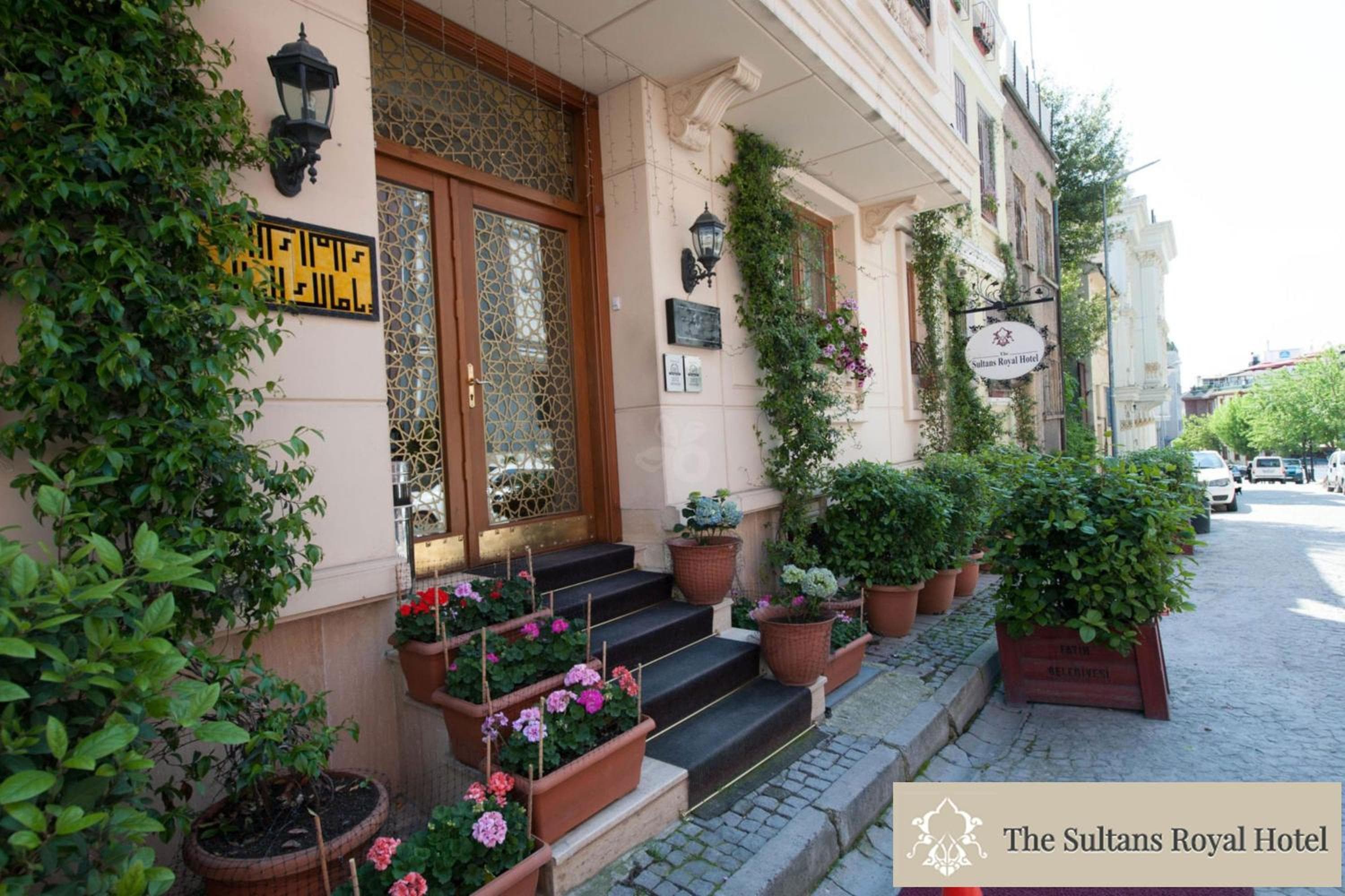 Sultani Royal Hotel — 1
