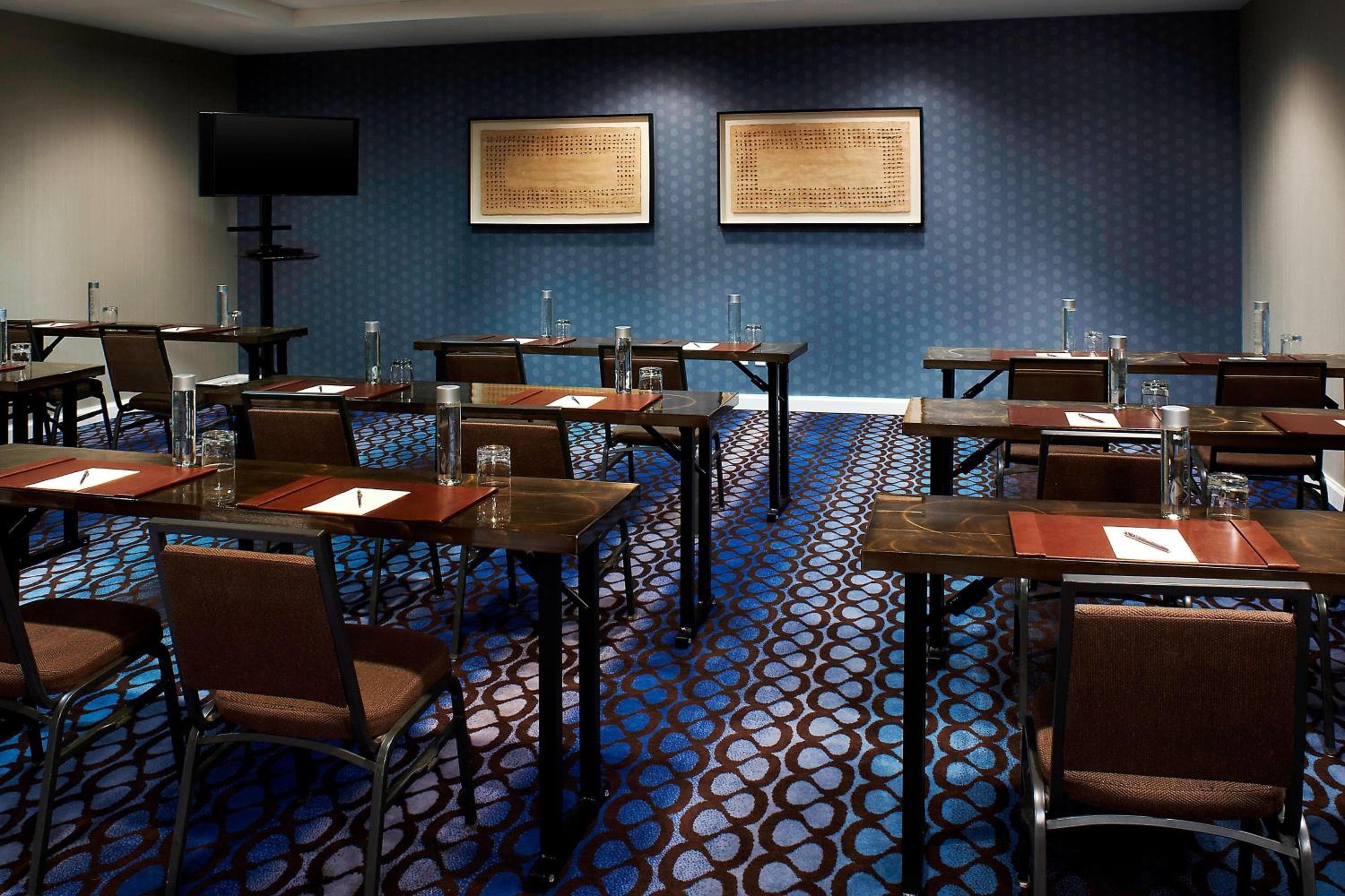 Hyatt Centric Delfina Santa Monica — 15