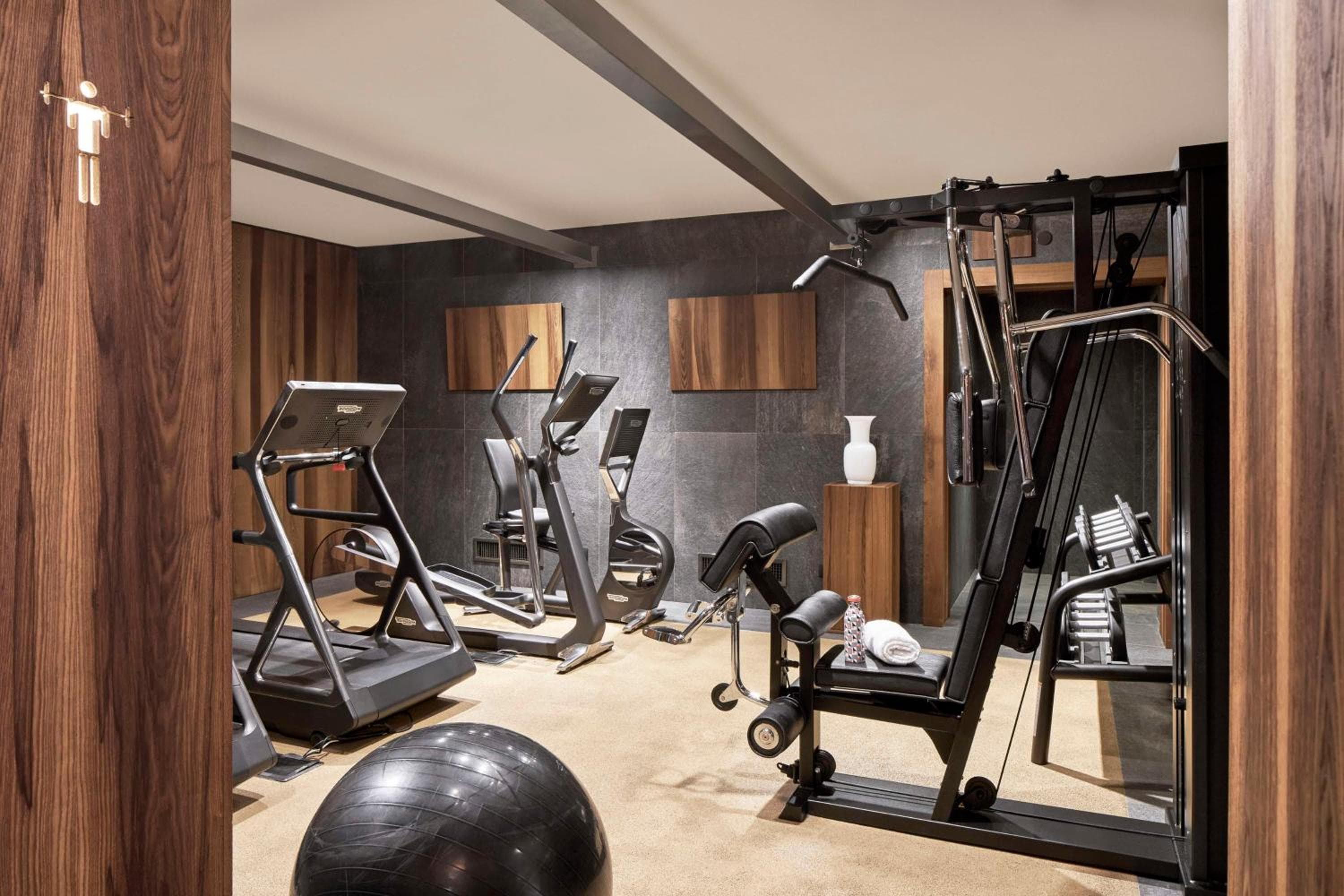 Hyatt Centric Milan Centrale — 14