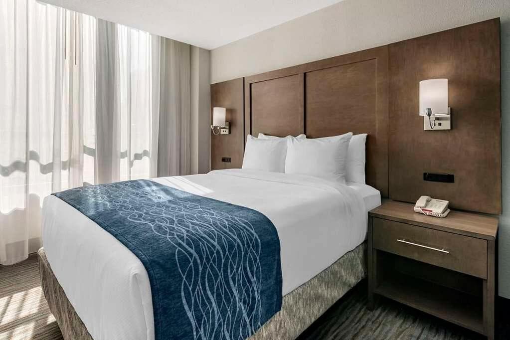 Comfort Inn & Suites Downtown Brickell-Port of Miami — 23