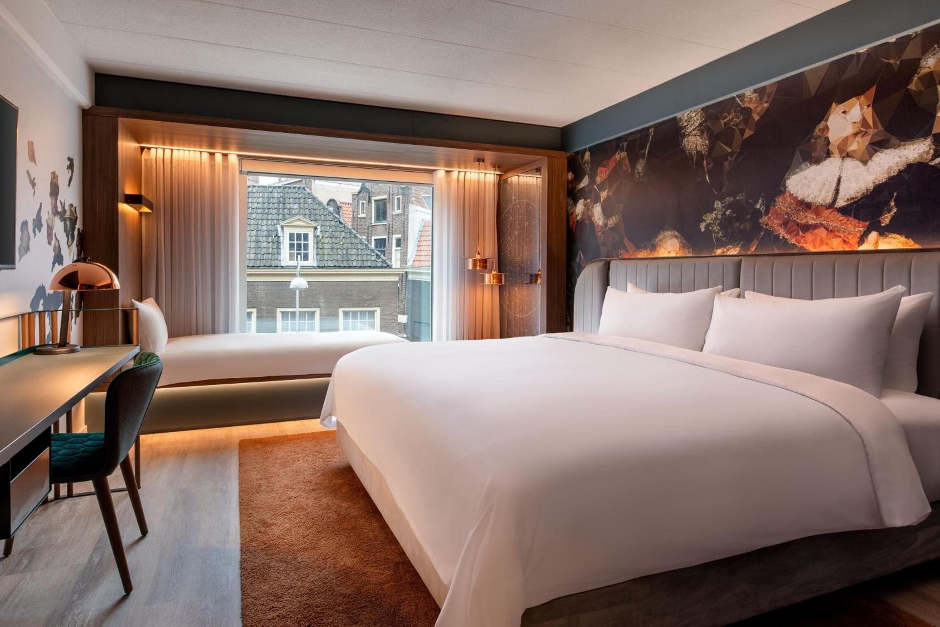Renaissance Amsterdam Hotel — 12