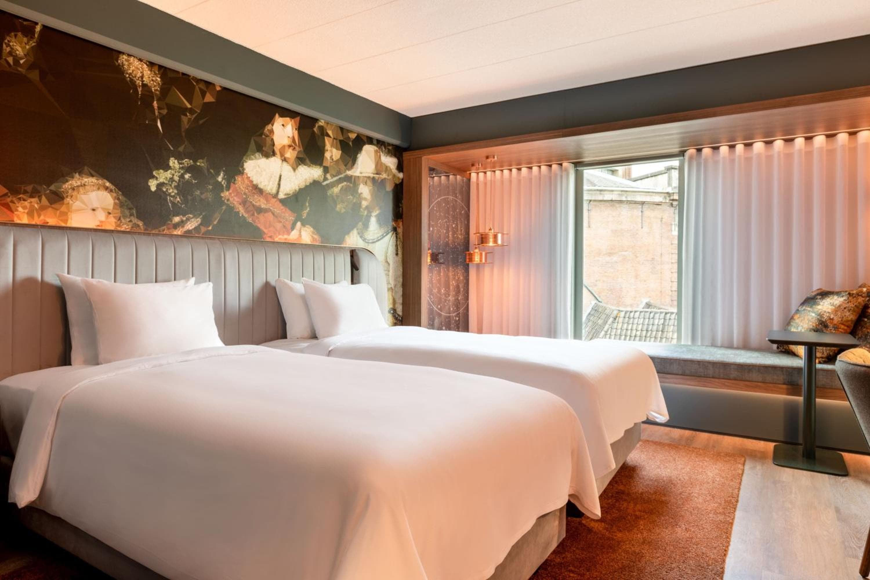 Renaissance Amsterdam Hotel — 16