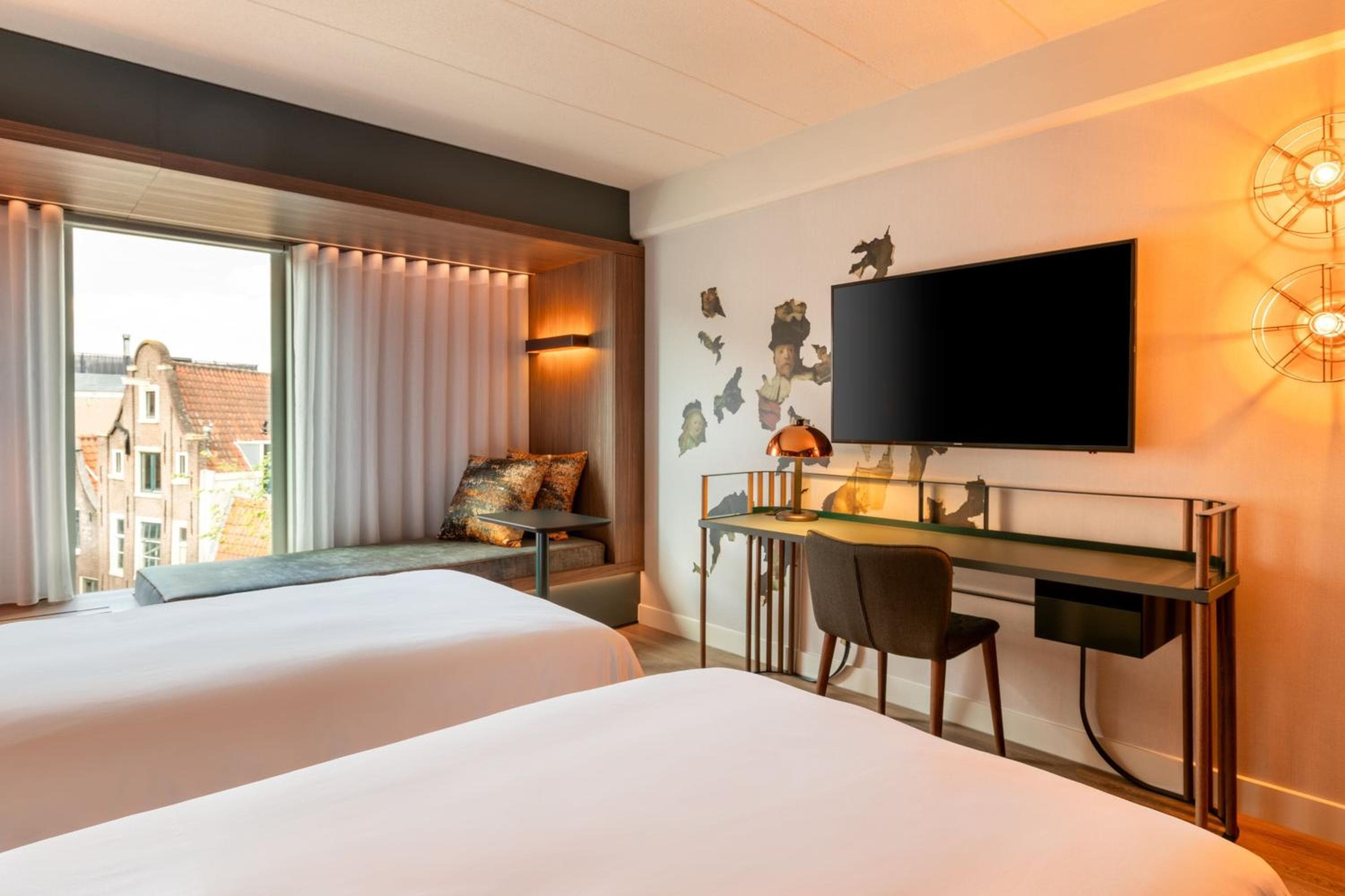 Renaissance Amsterdam Hotel — 7