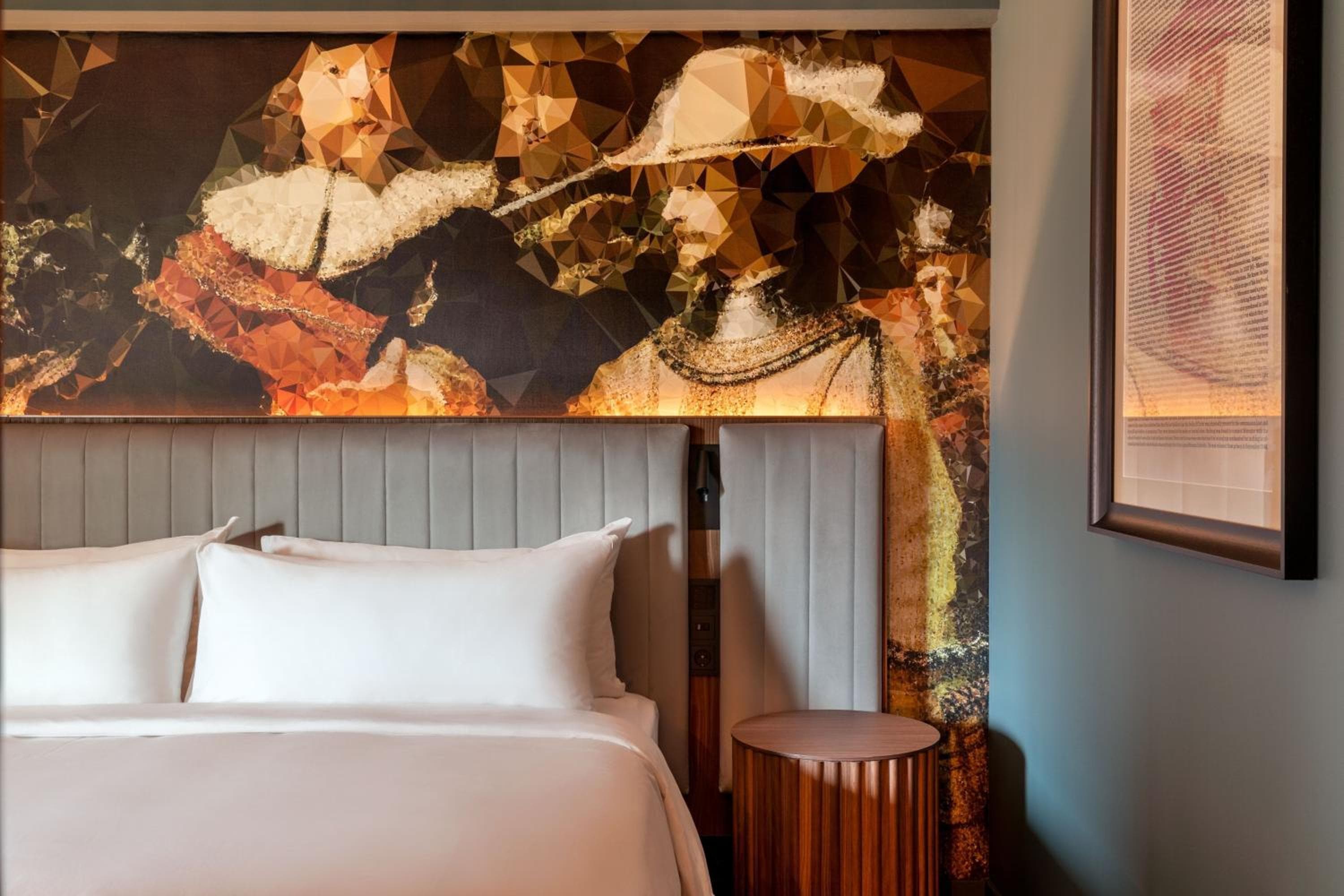 Renaissance Amsterdam Hotel — 15