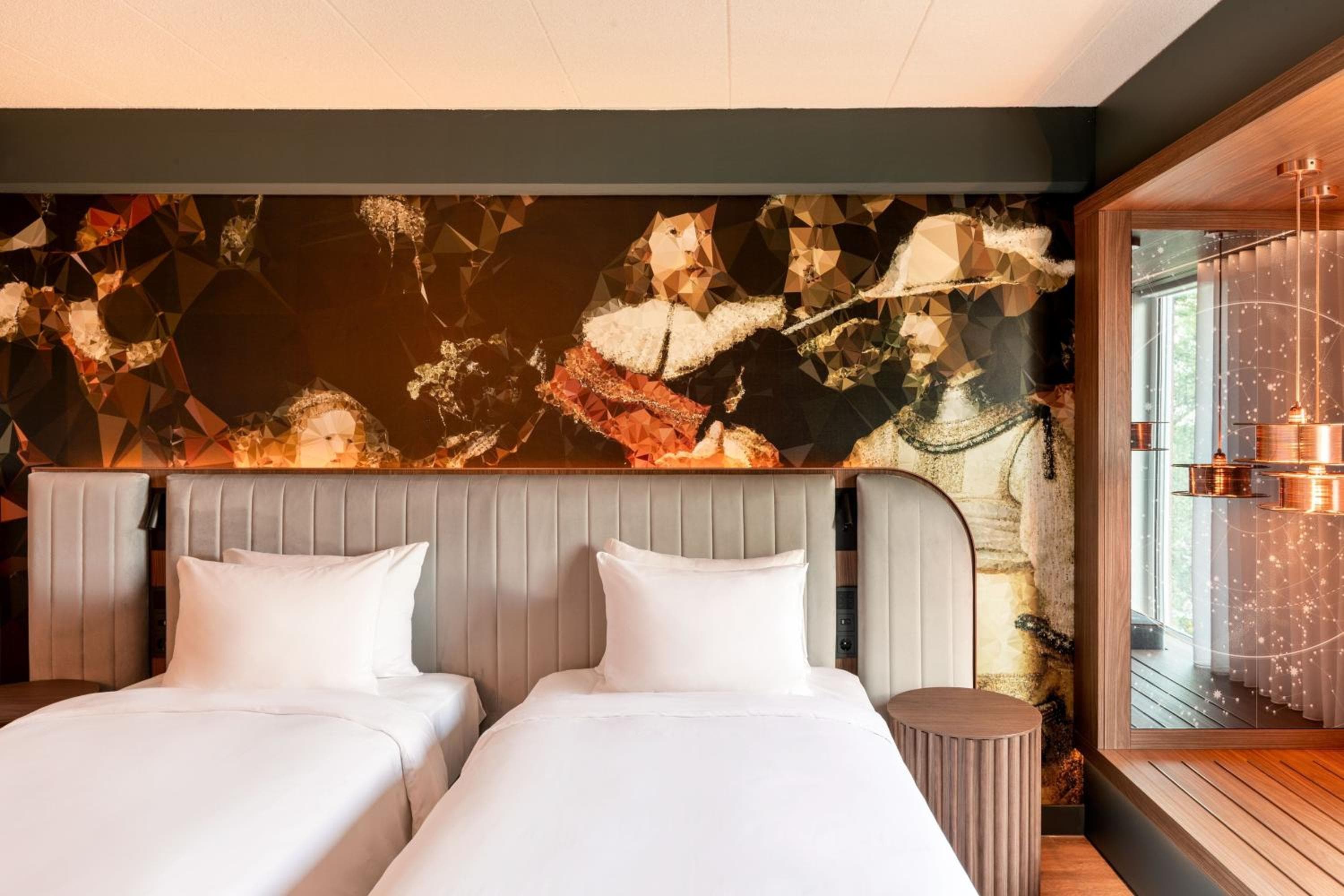 Renaissance Amsterdam Hotel — 21