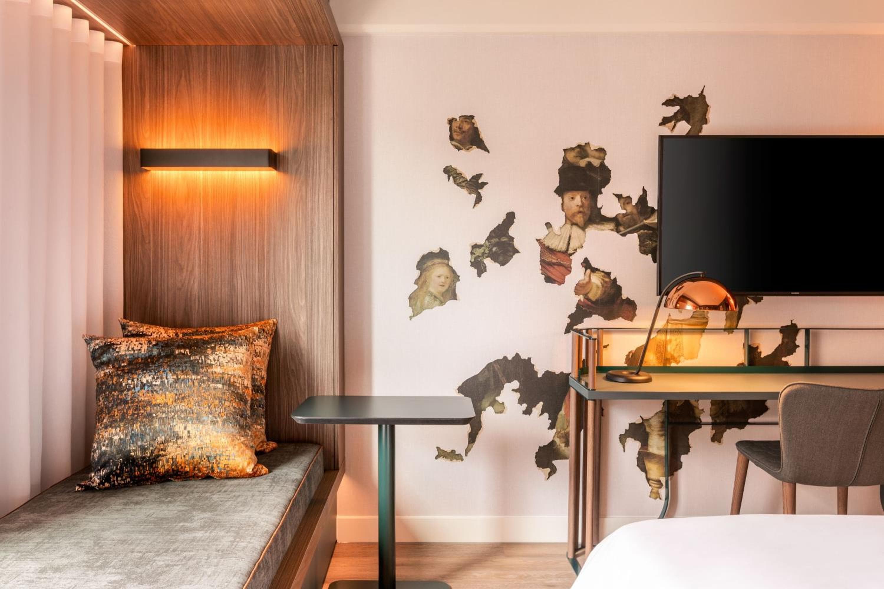Renaissance Amsterdam Hotel — 13