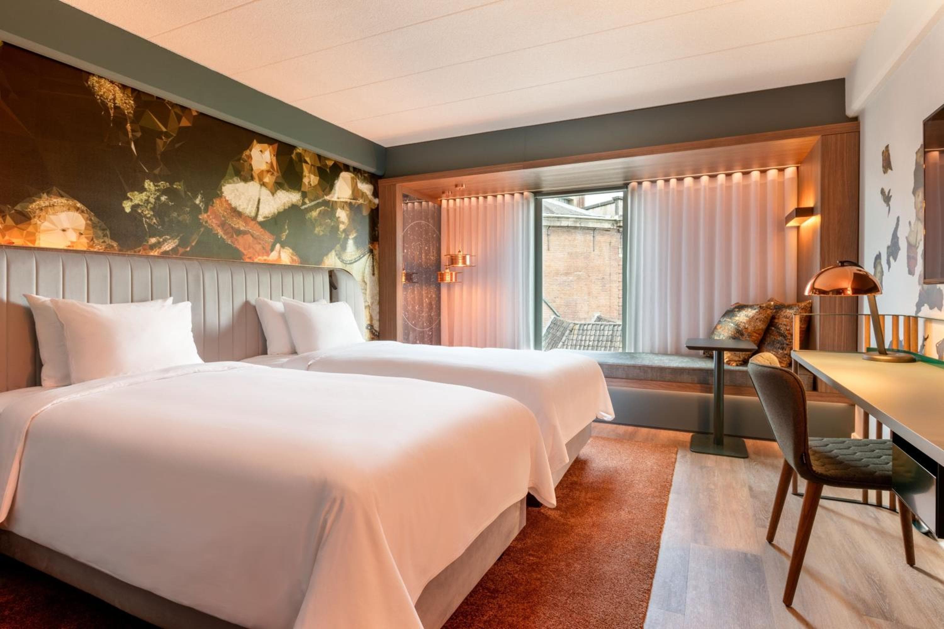Renaissance Amsterdam Hotel — 17