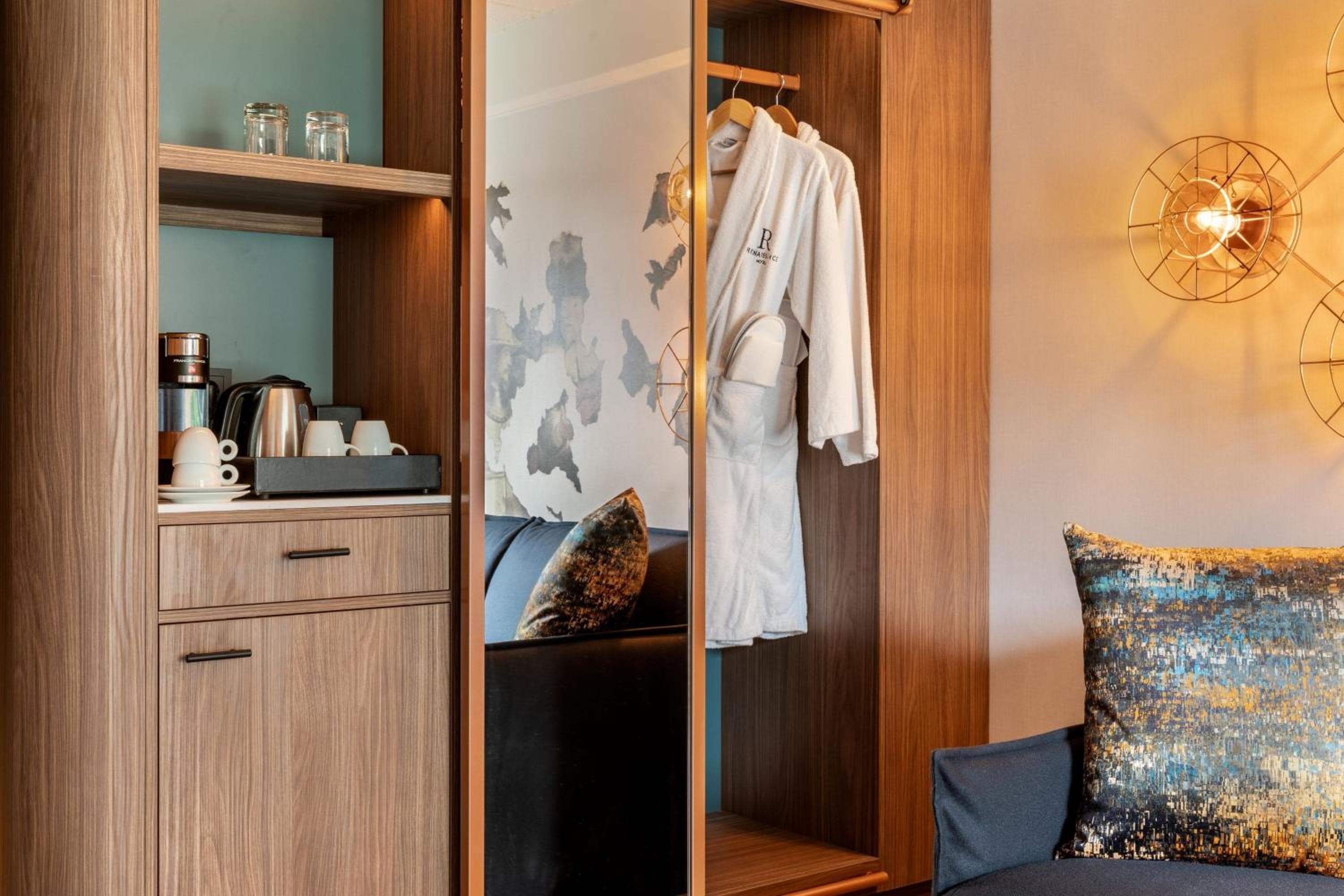 Renaissance Amsterdam Hotel — 5