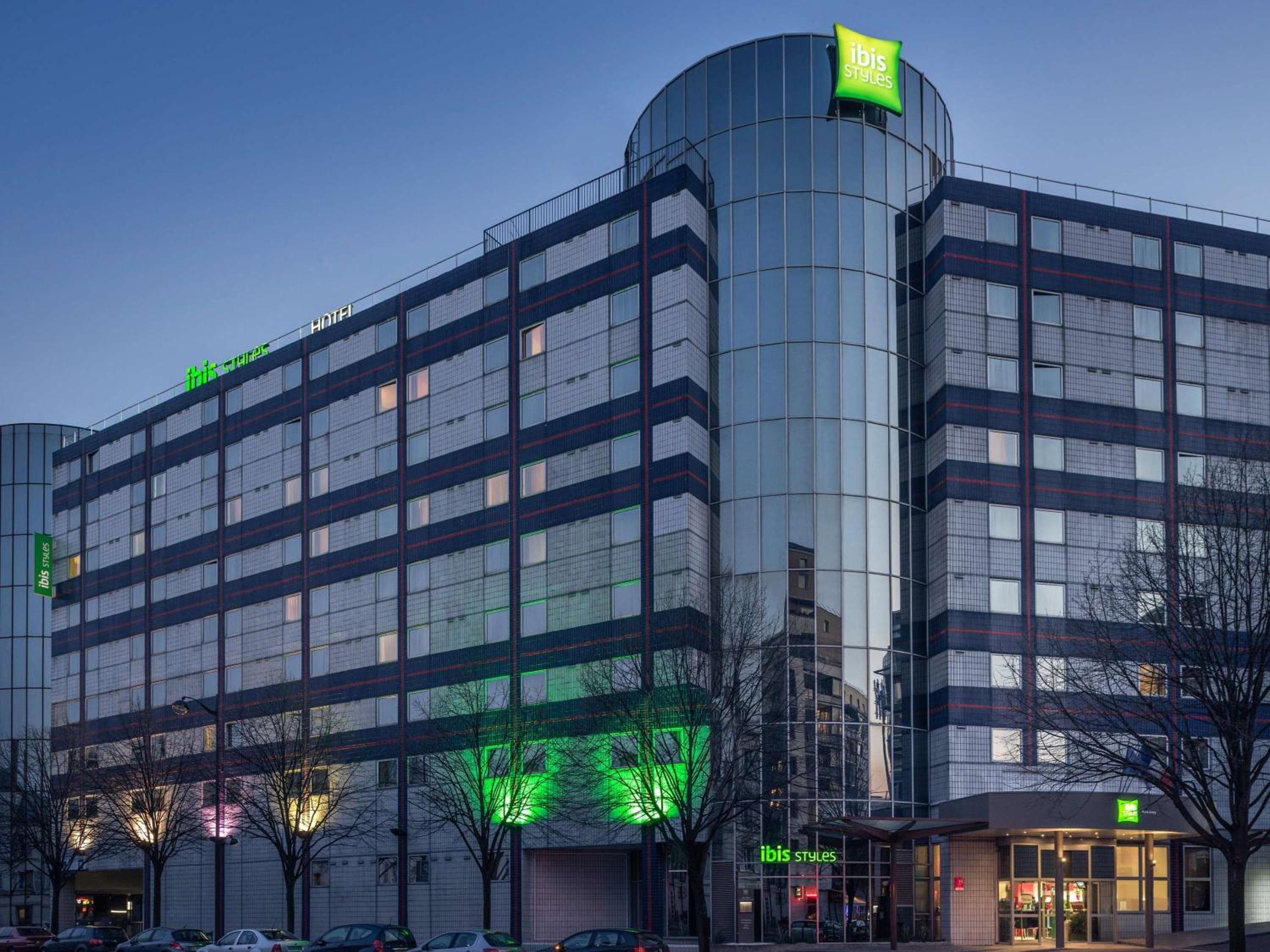 ibis Styles París Bercy — 1