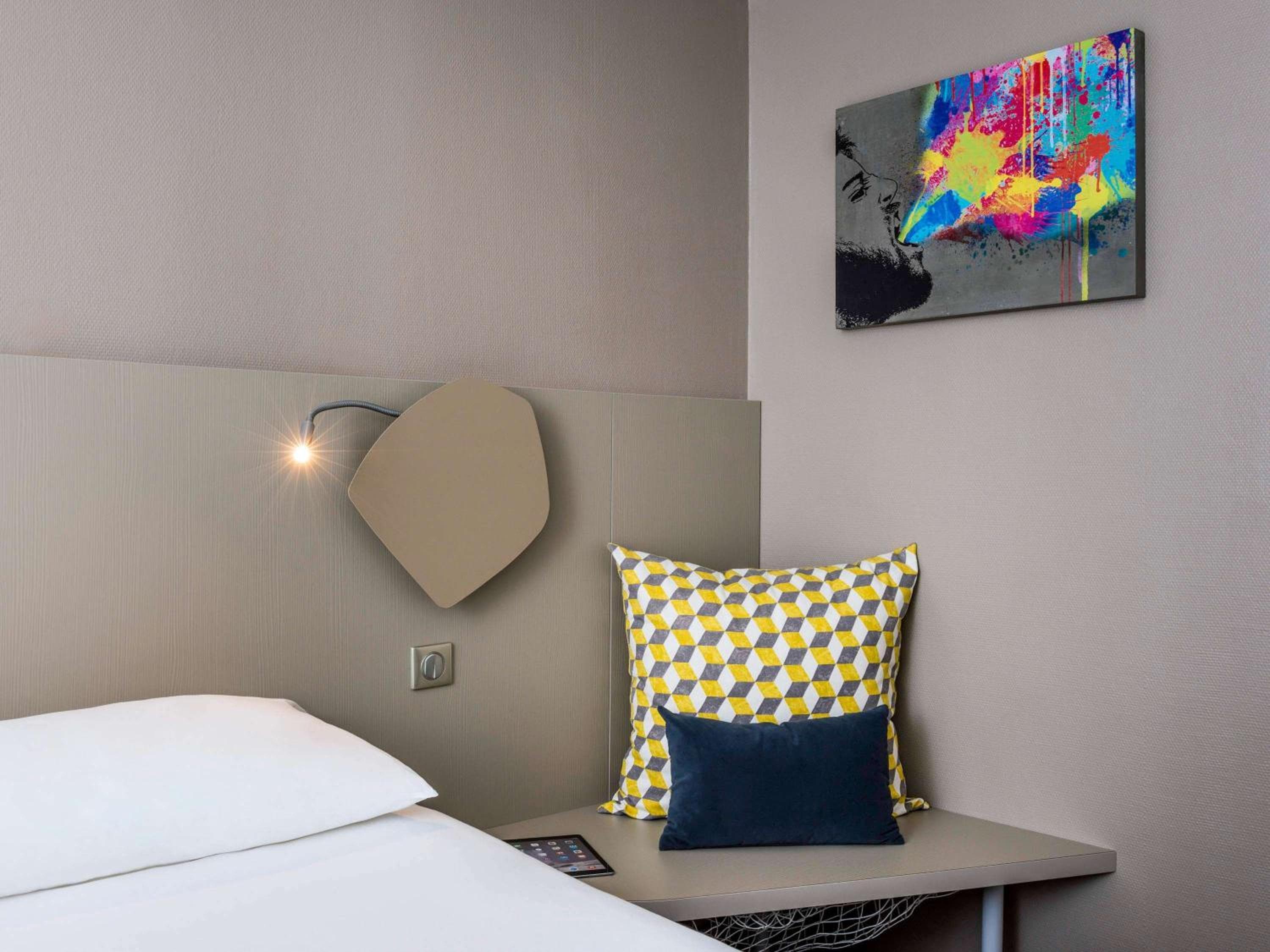 ibis Styles París Bercy — 16