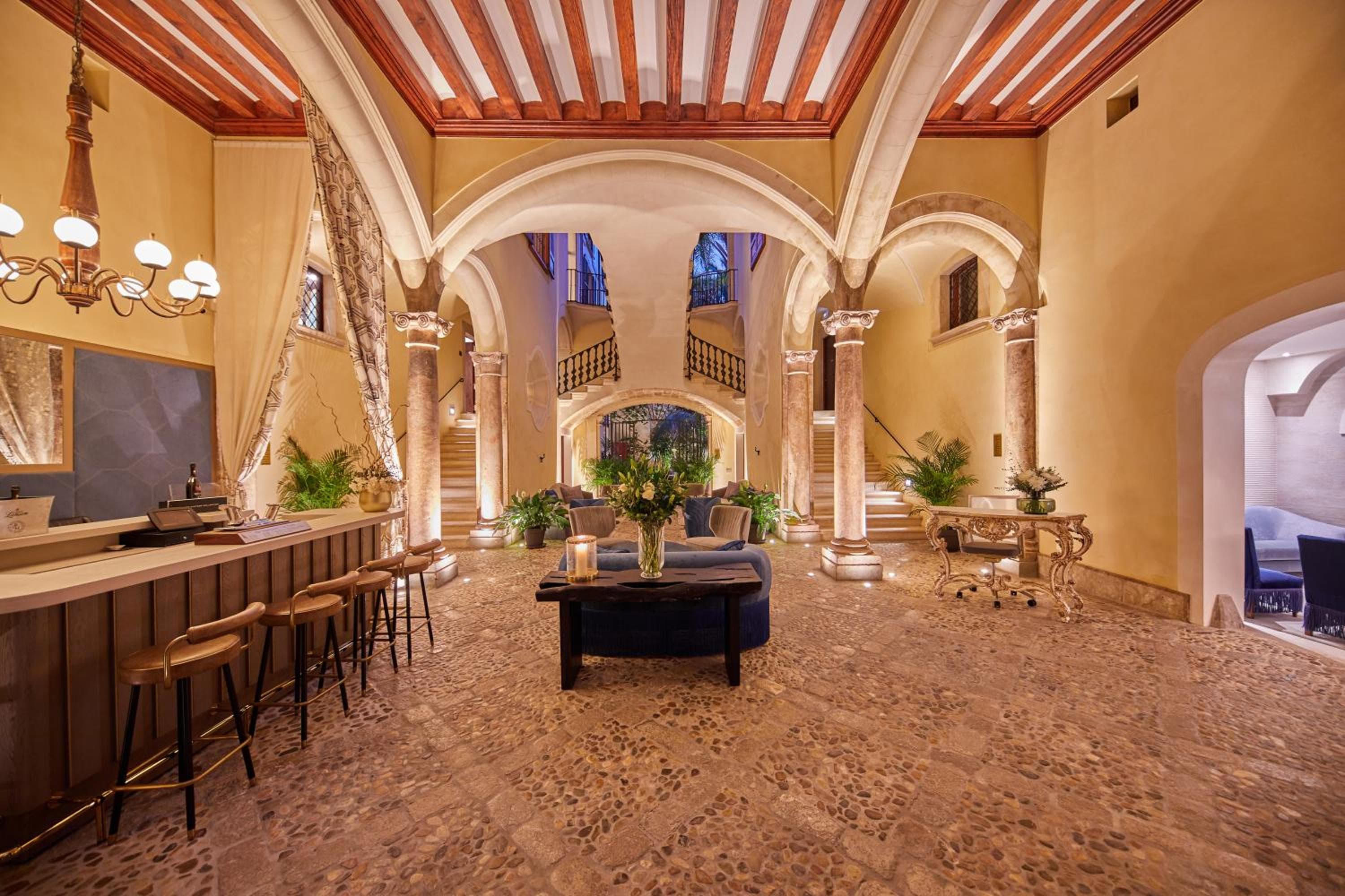 Palacio Can Marqués — 30