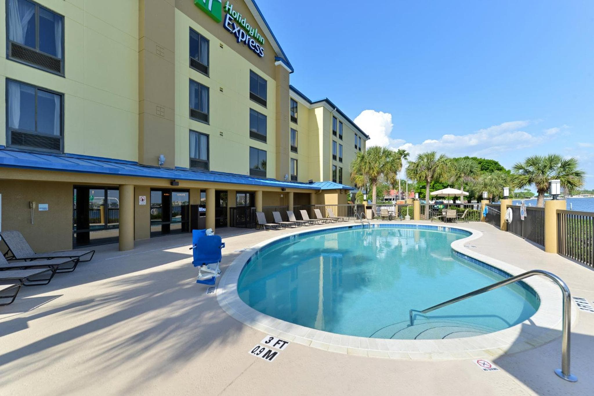 Holiday Inn Express Hotel & Suites Tampa-Rocky Point Island, un hotel IHG — 15