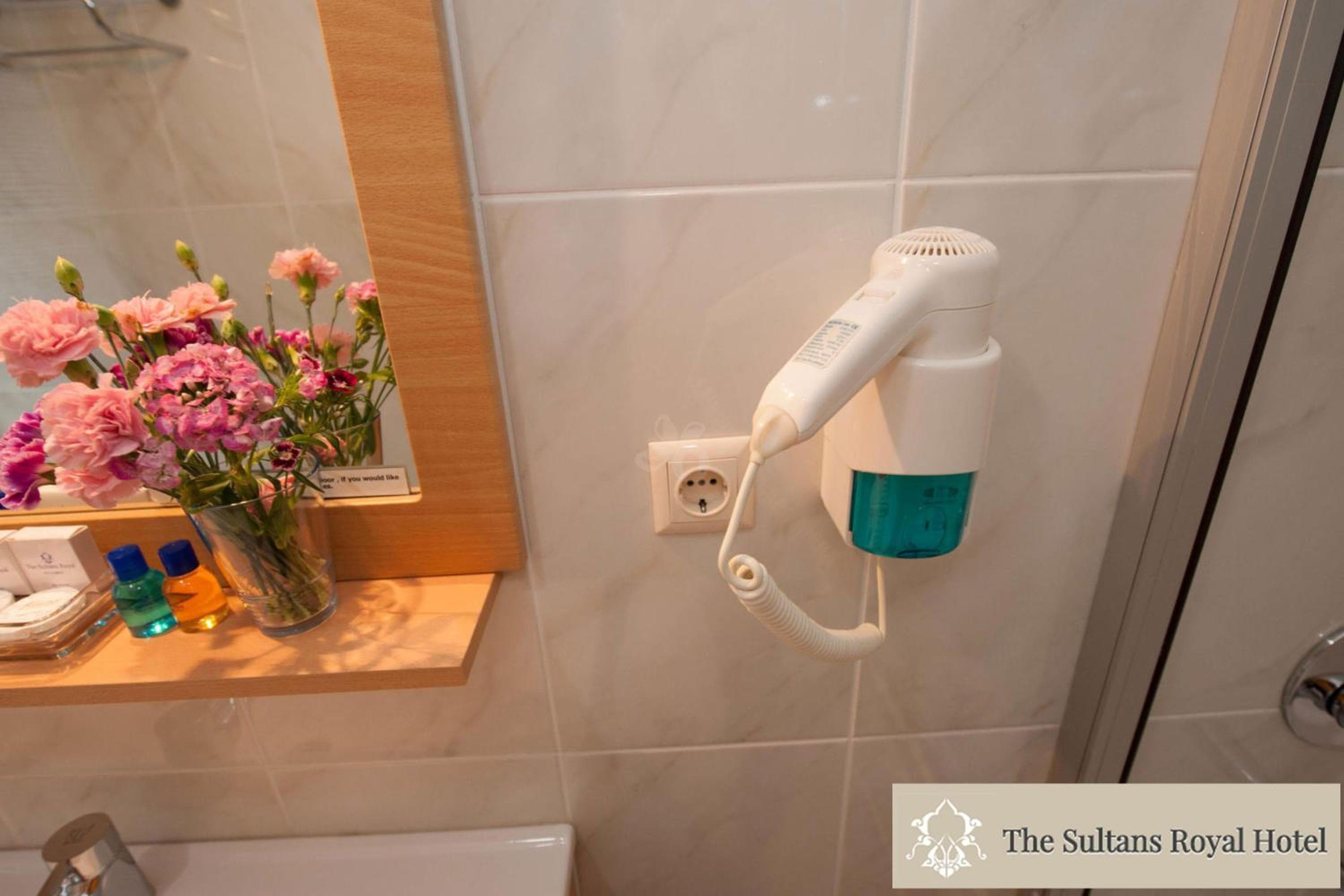 Sultani Royal Hotel — 13