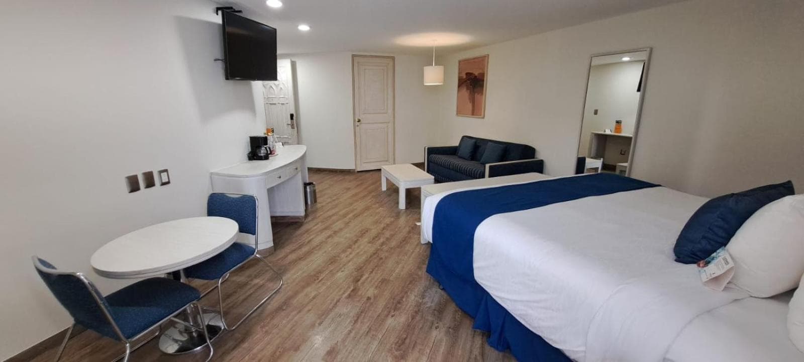 Hotel Jahrhundert Reforma — 21