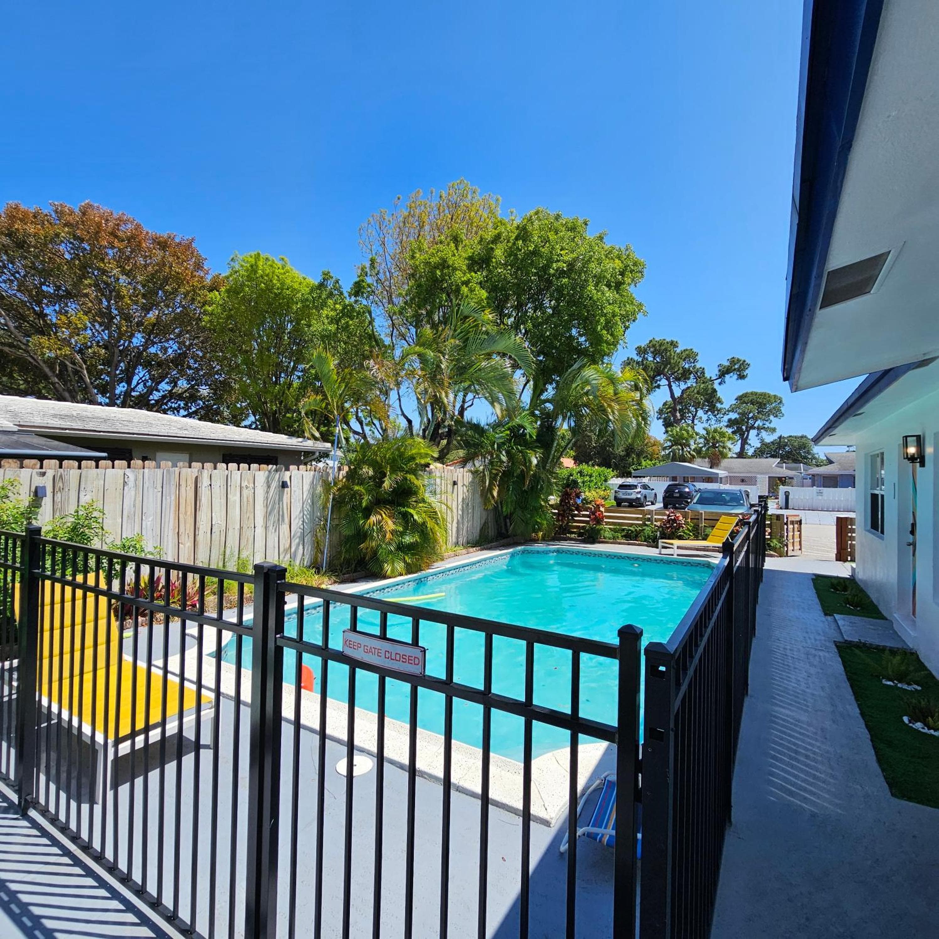 Private Home, KING Room- Pool & Patios - Near Beaches & Dining — 25