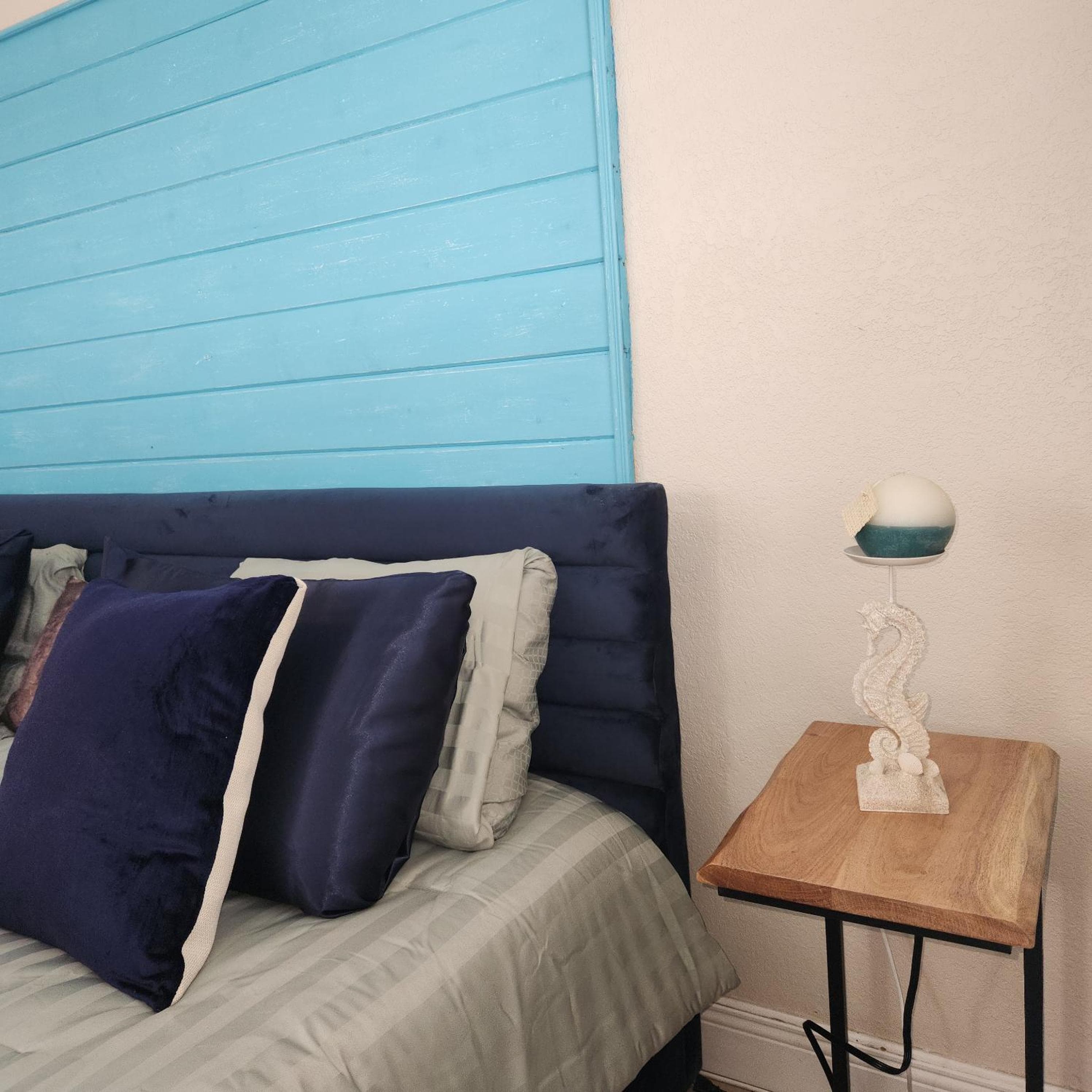 Private Home, KING Room- Pool & Patios - Near Beaches & Dining — 18