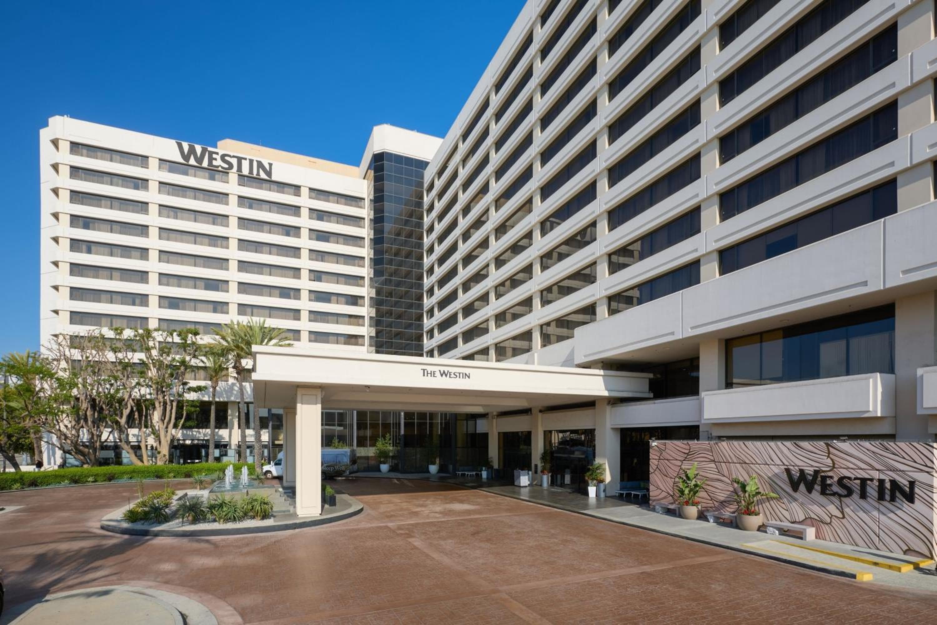 Das Westin Los Angeles Airport — 1