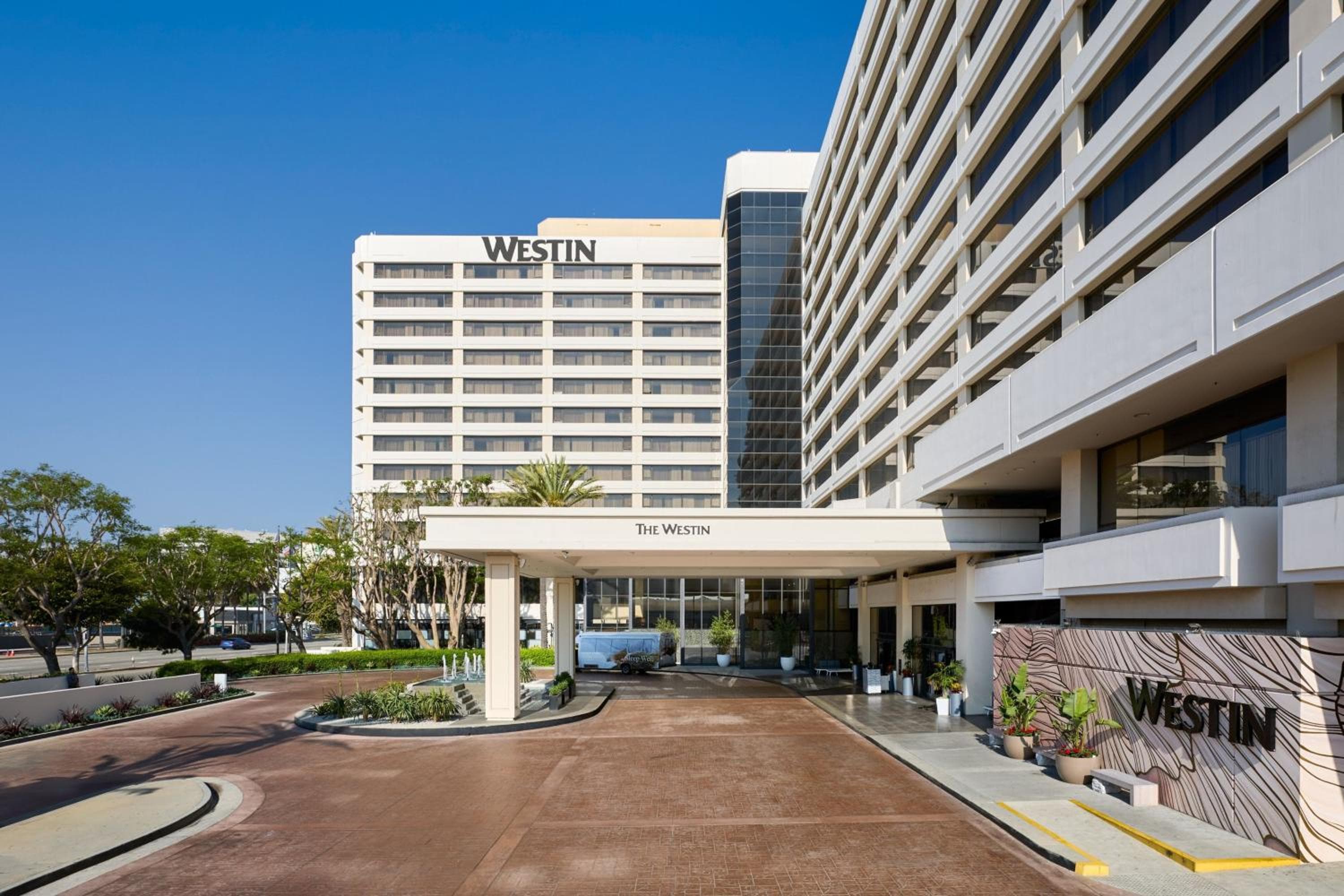 Das Westin Los Angeles Airport — 4