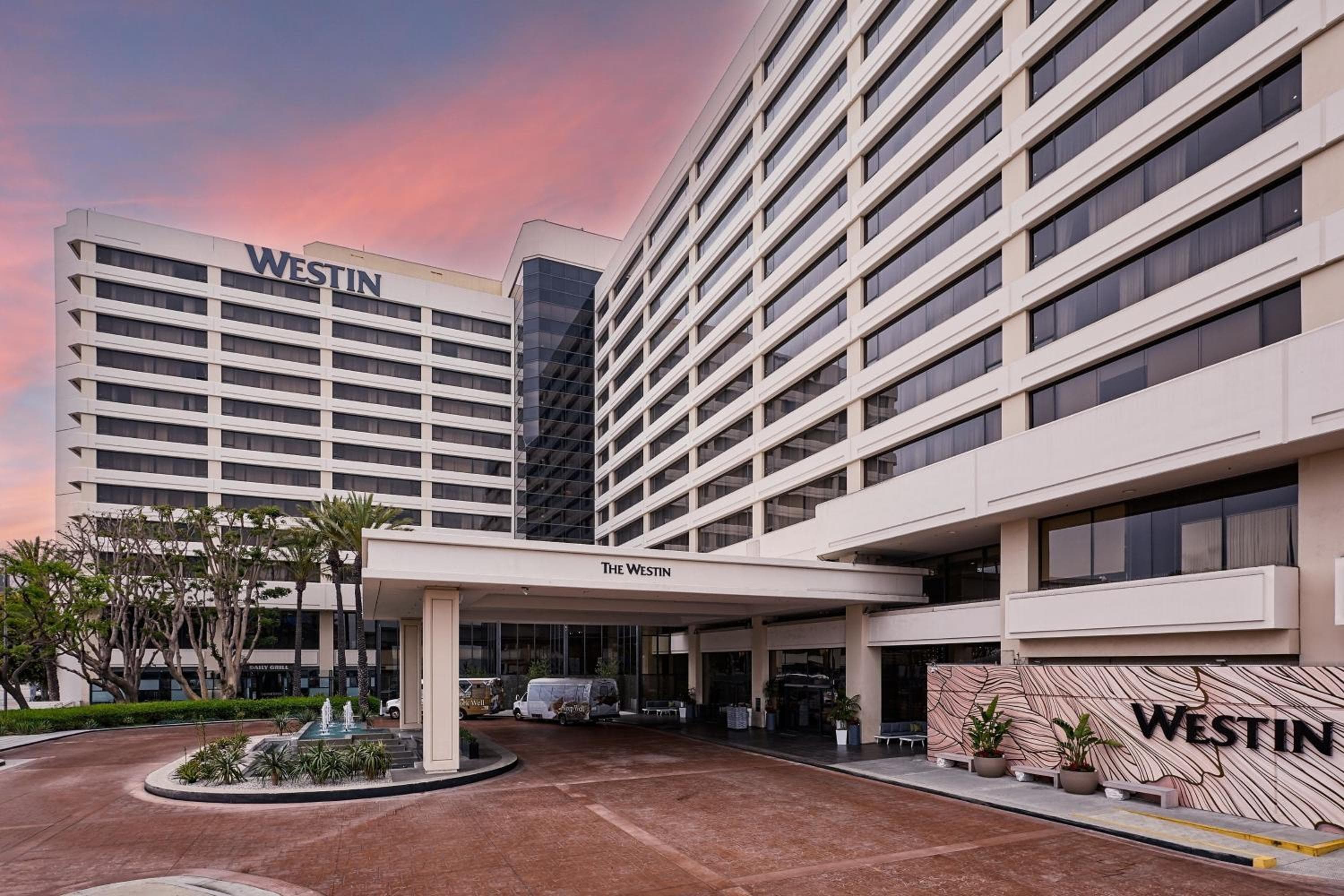 Das Westin Los Angeles Airport — 5