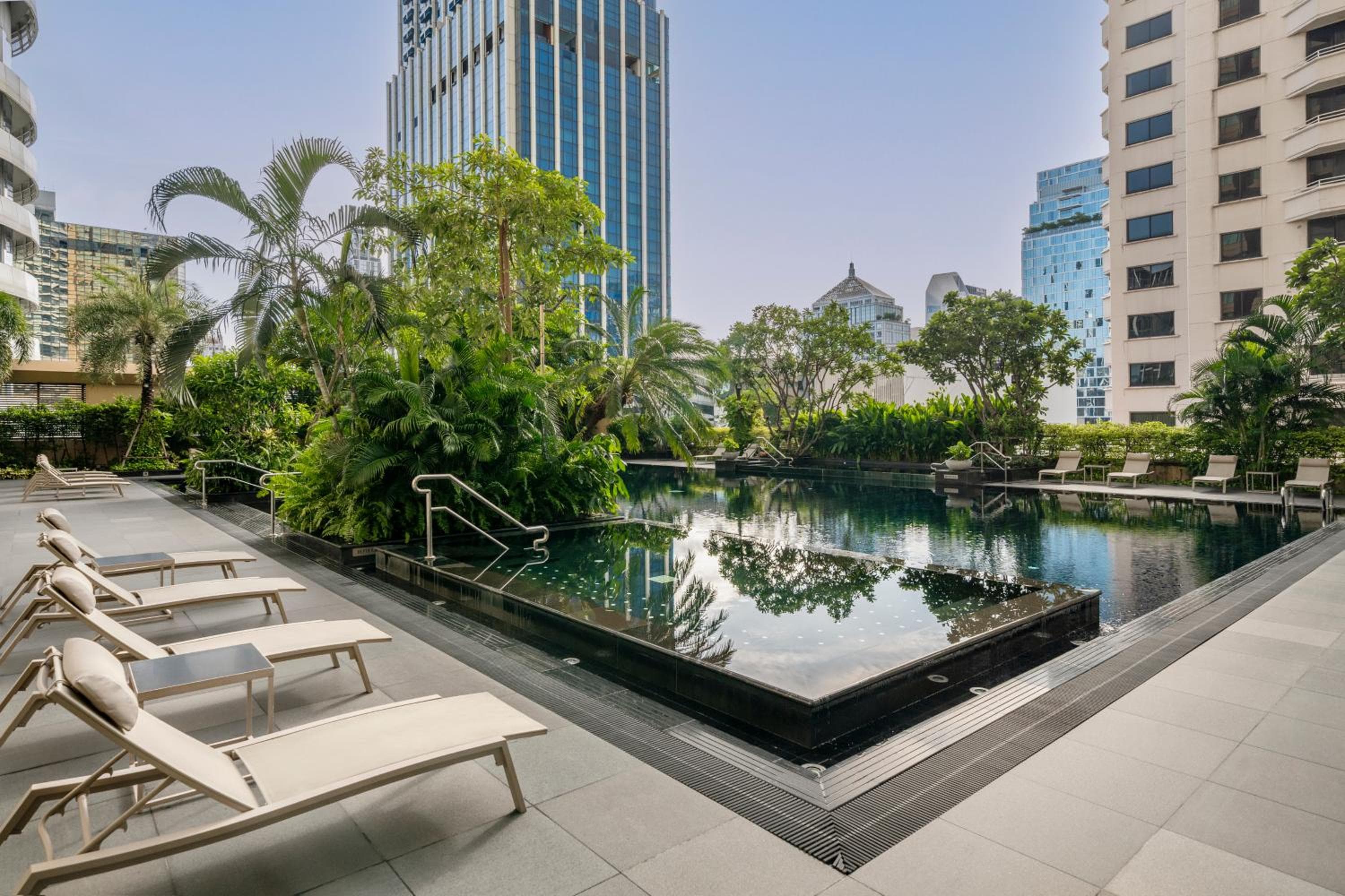 Hotel Grande Centre Point Ratchadamri Bangkok — 11