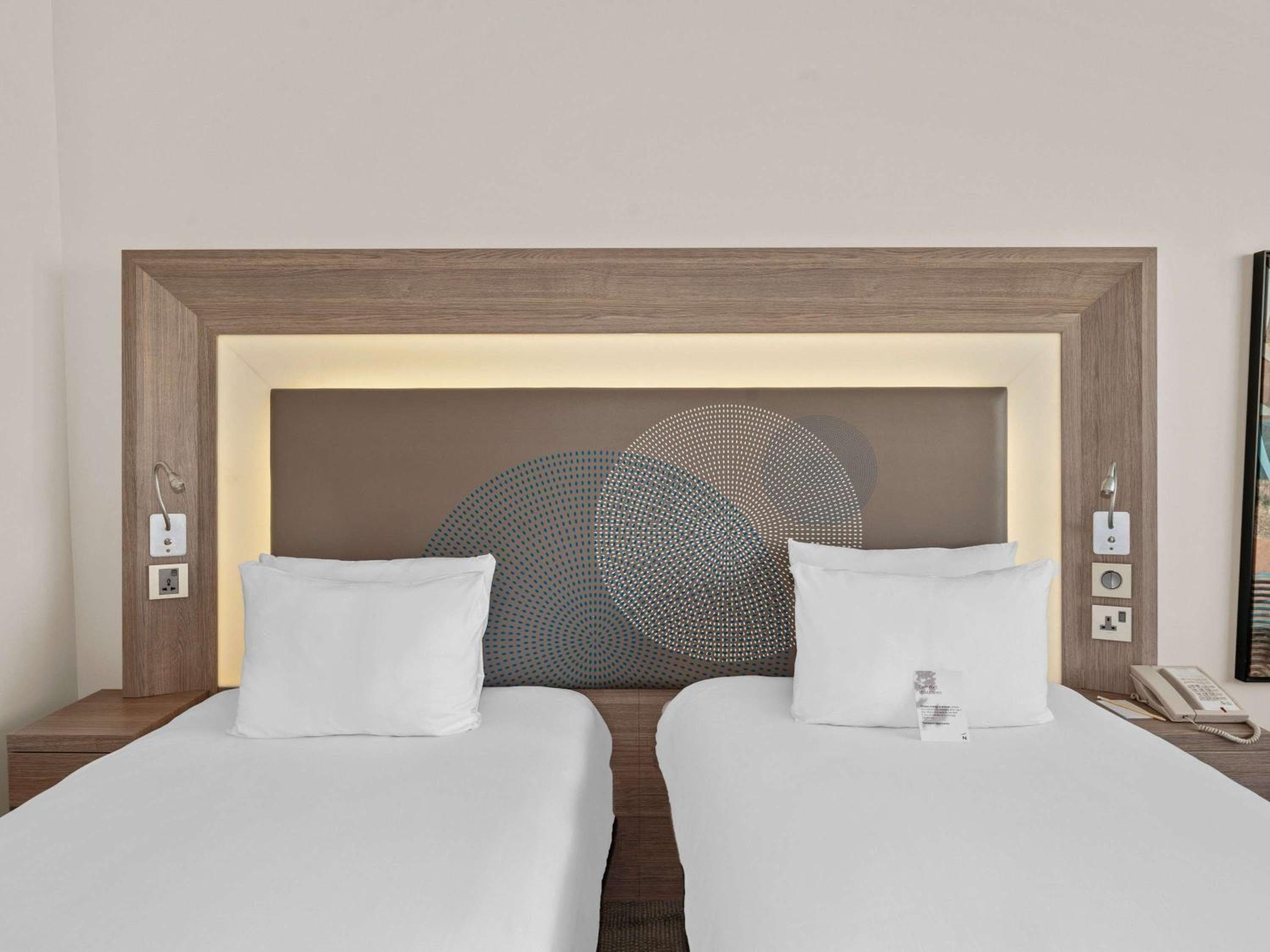 Novotel Centro Congressi Dubai — 9