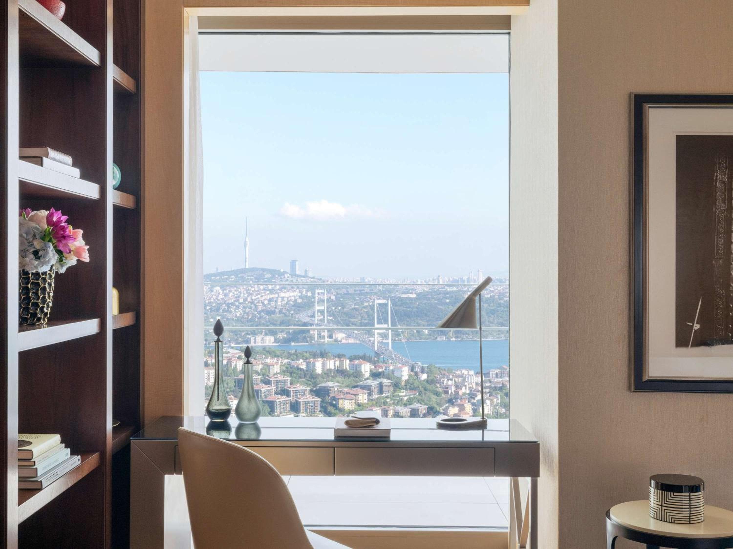 Raffles Istanbul — 4