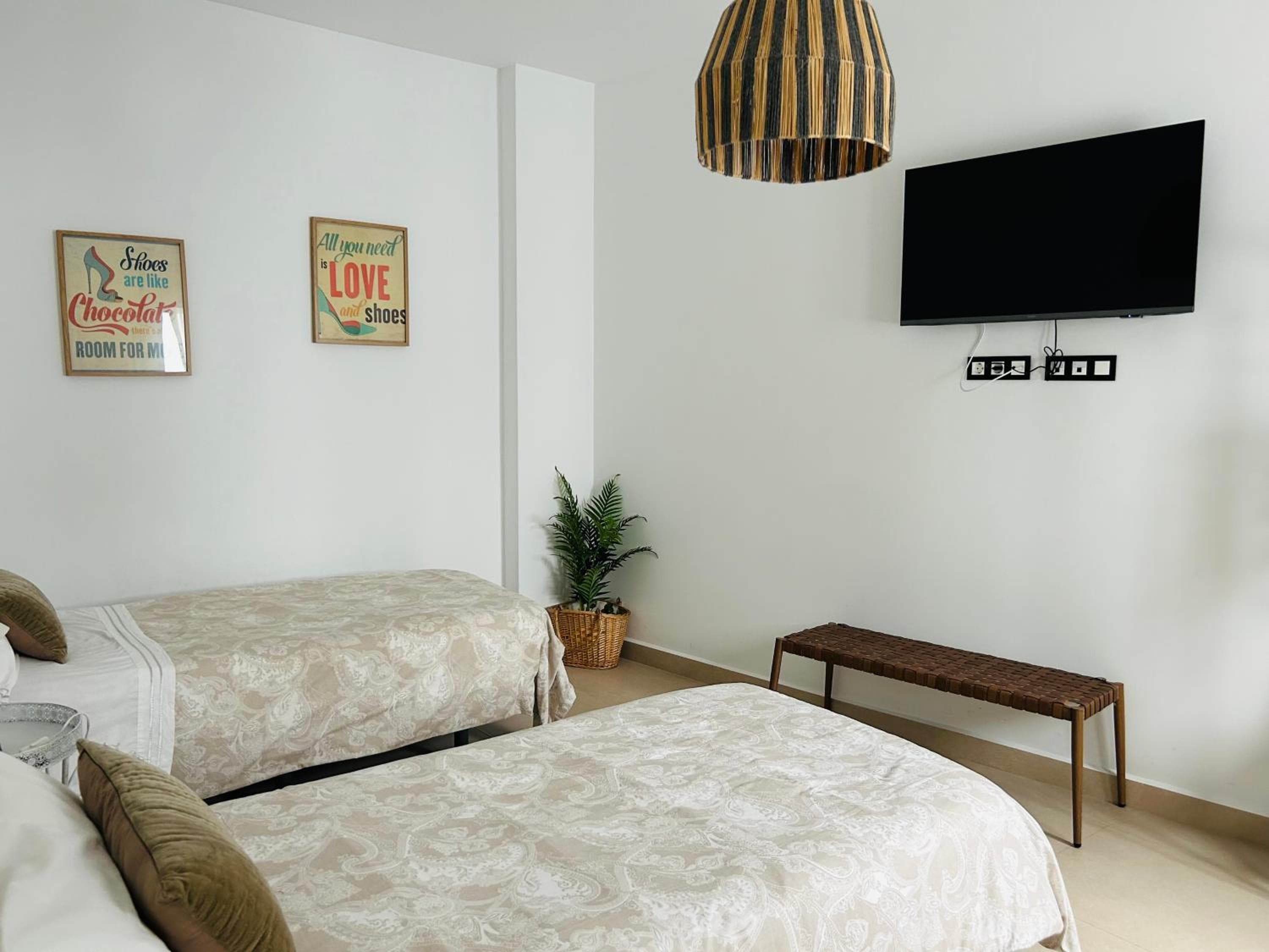 Victoria Beach Premium — 6