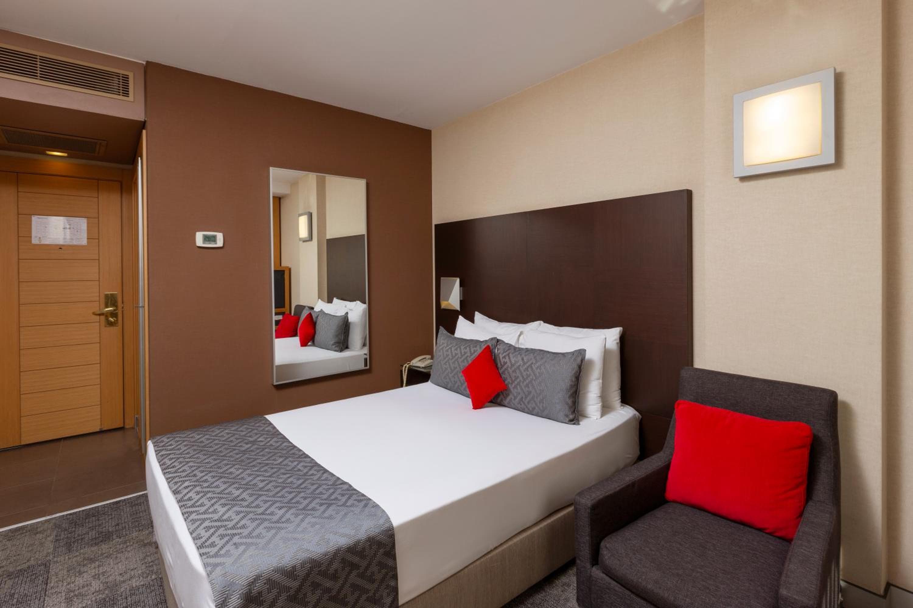Nippon Hotel — 23
