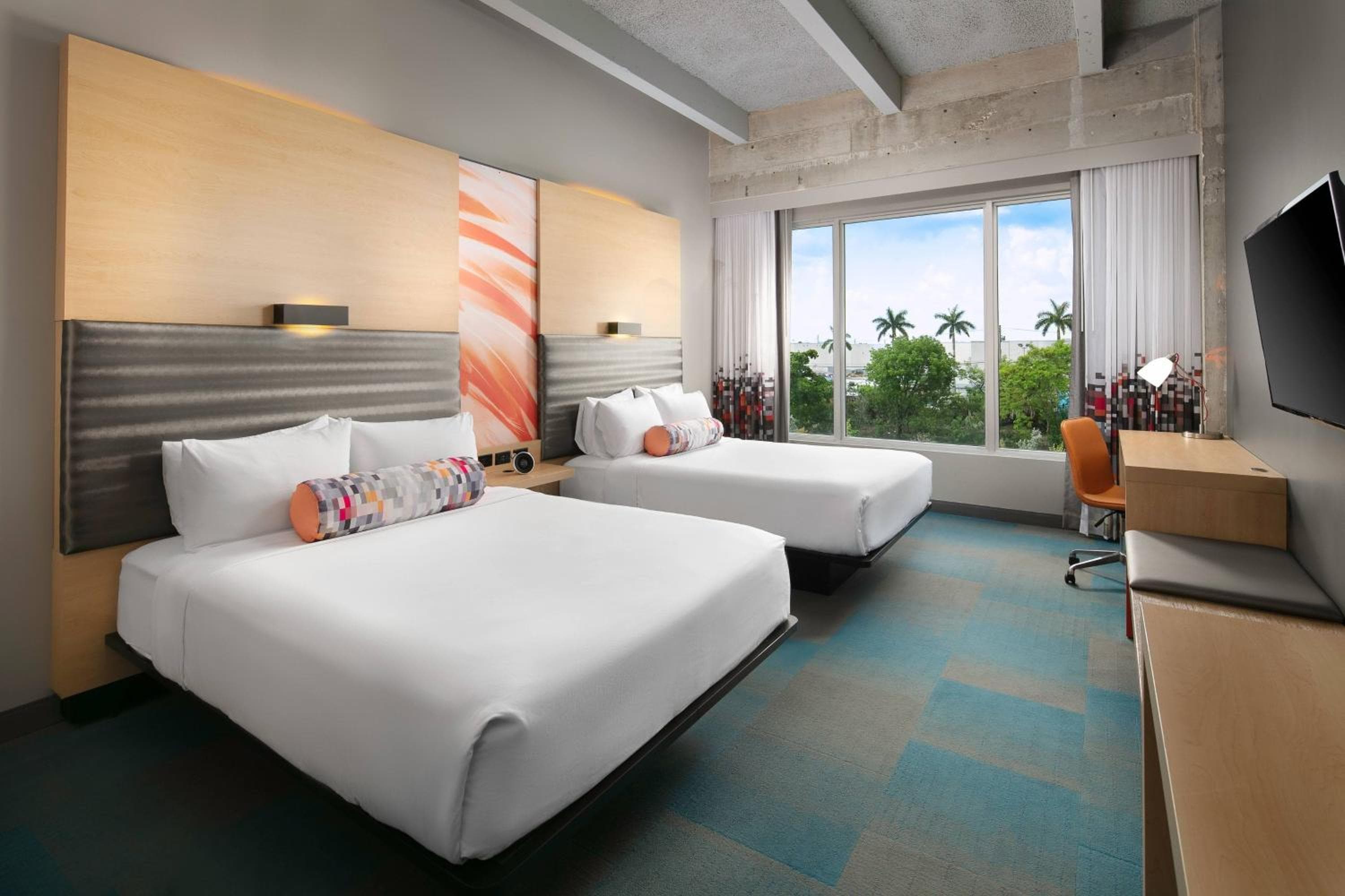 Aloft Miami Airport — 11