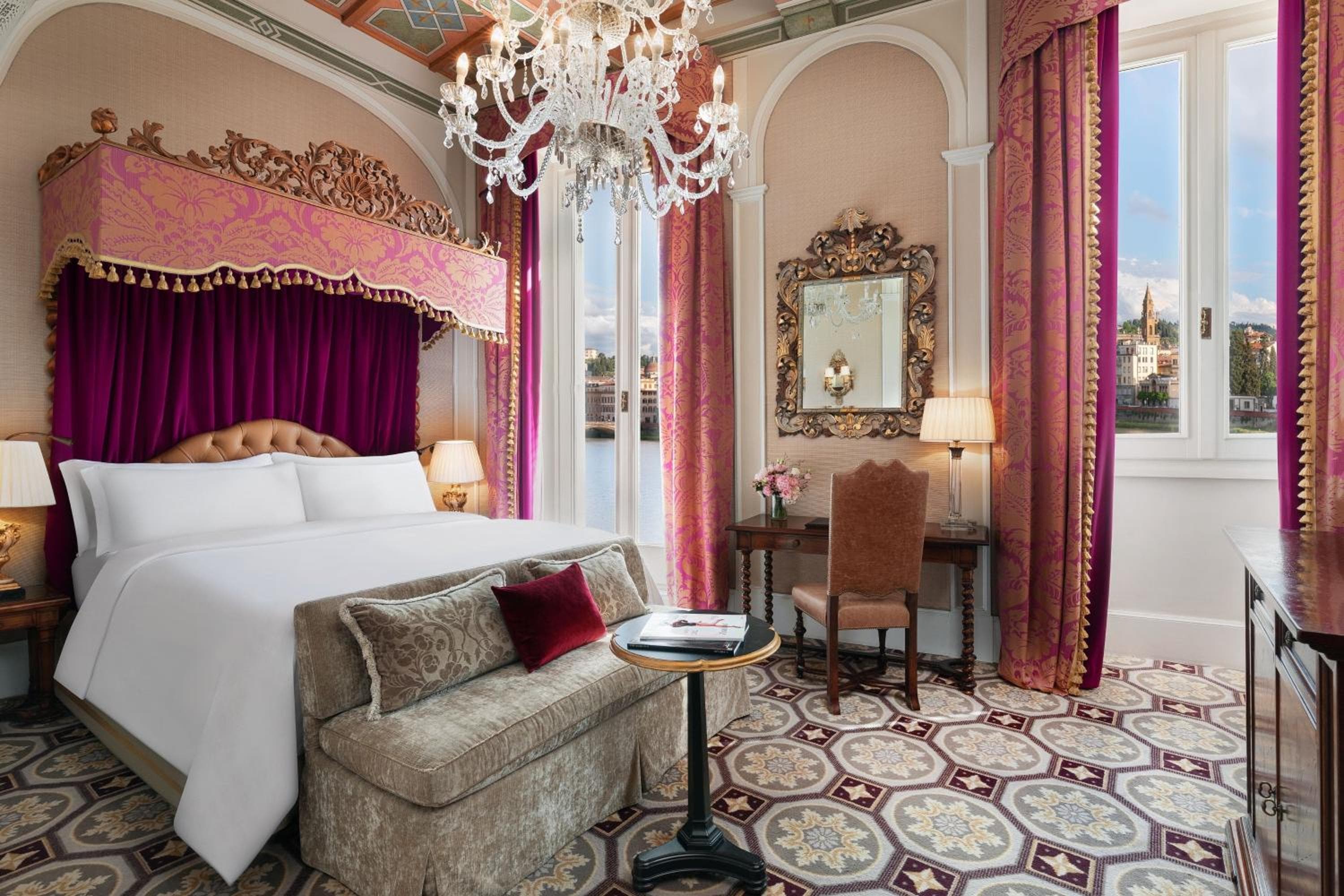 El St. Regis Florencia — 25
