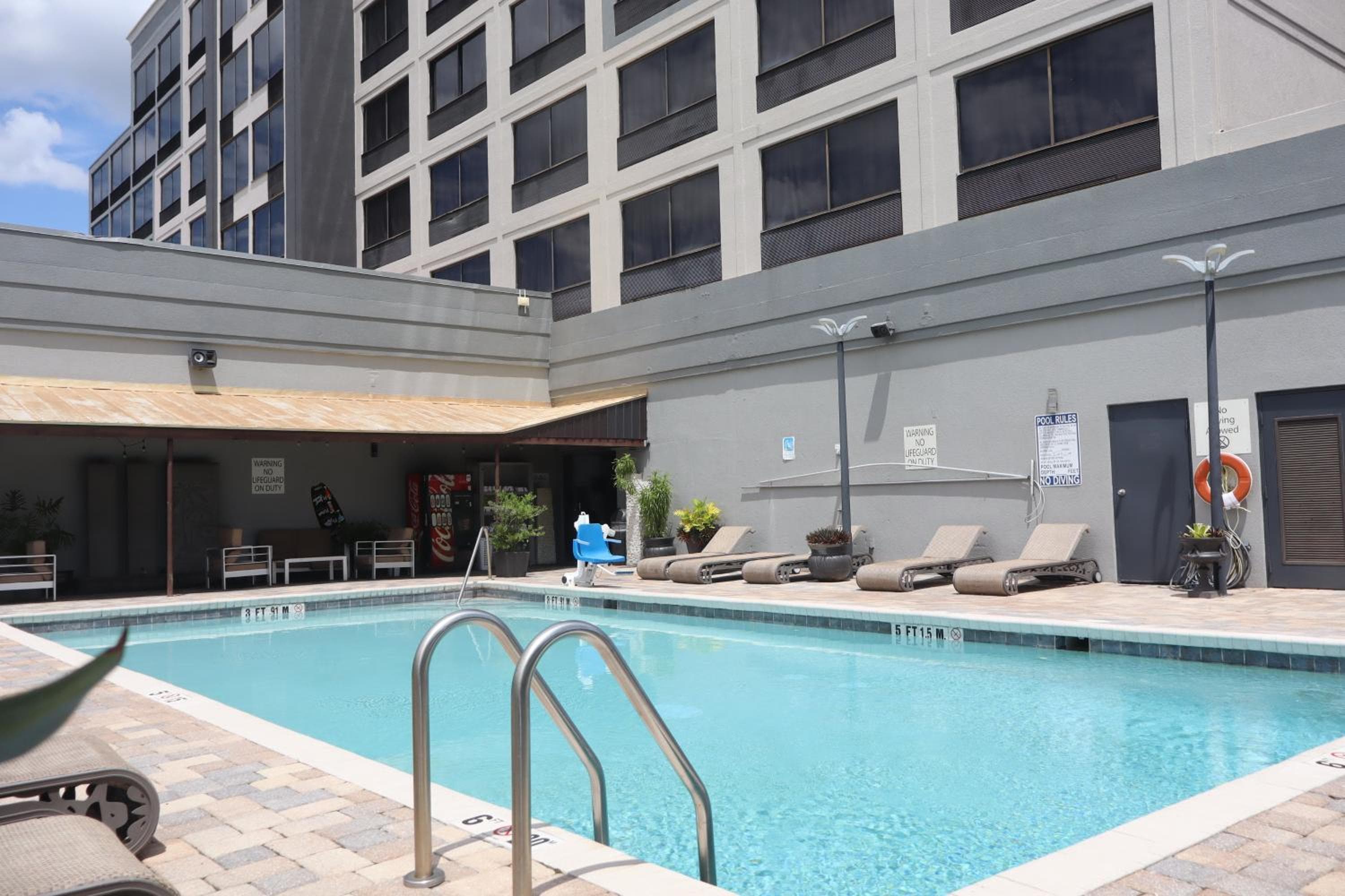 Holiday Inn Orlando East-UCF Area by IHG — 12