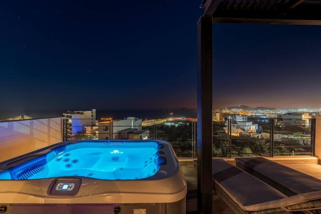 Bester Blick von der Dachterrasse mit beheiztem Whirlpool — 12