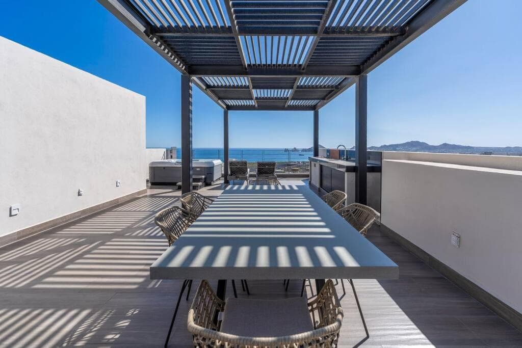 Bester Blick von der Dachterrasse mit beheiztem Whirlpool — 5