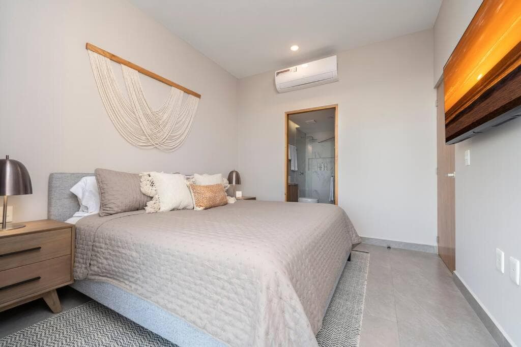 Bester Blick von der Dachterrasse mit beheiztem Whirlpool — 25
