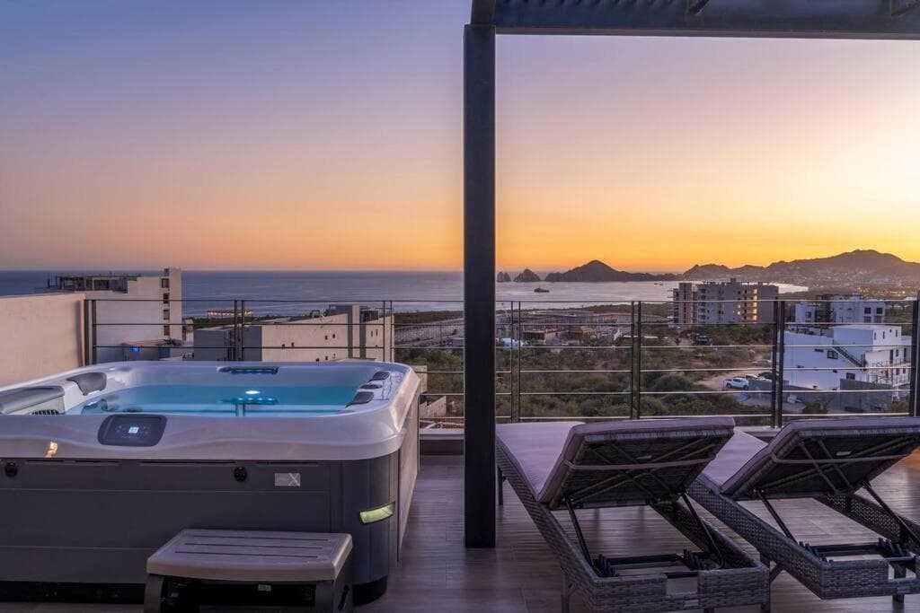 Bester Blick von der Dachterrasse mit beheiztem Whirlpool — 8