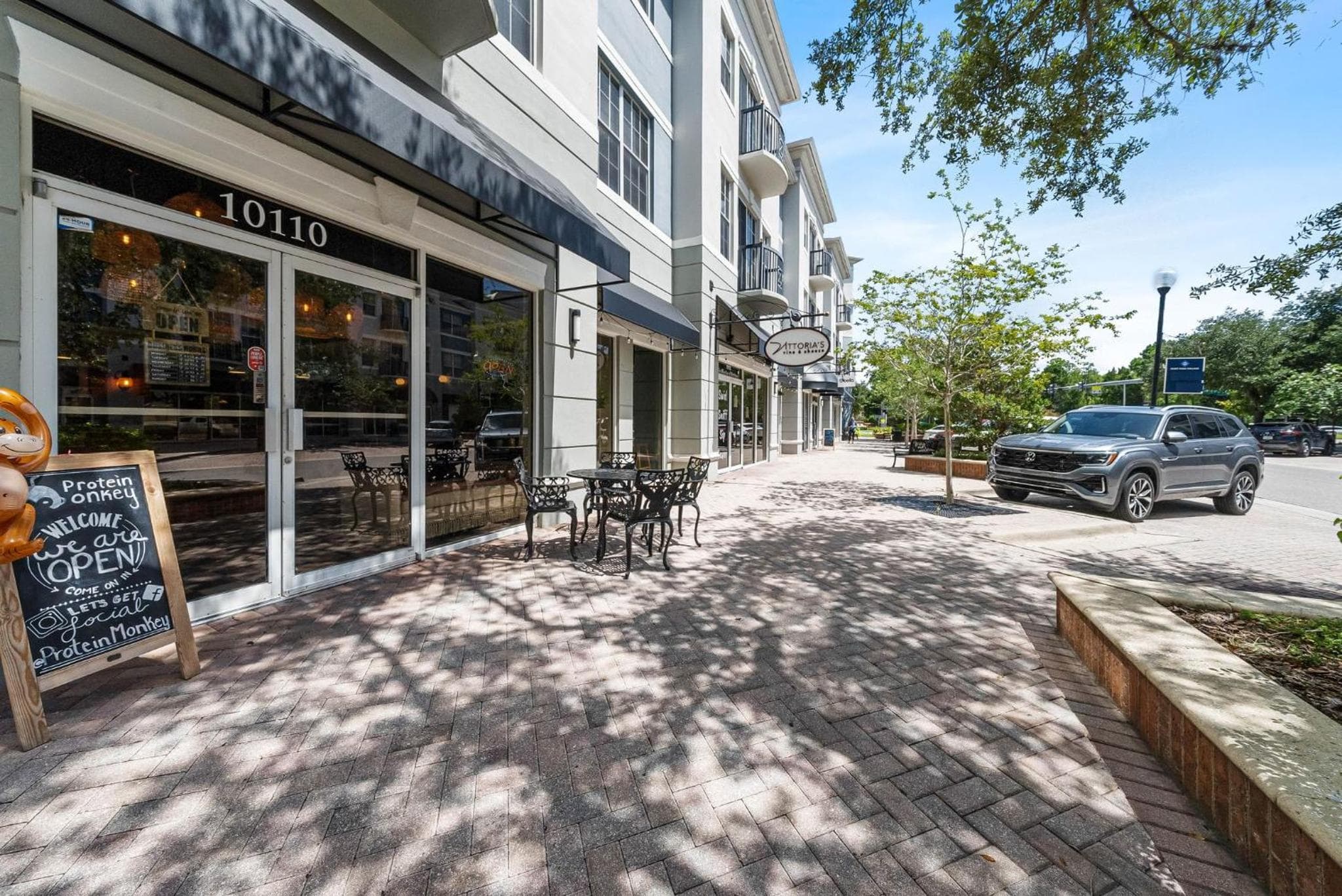 Chic 3br2ba- Minutes To Airport & Westchase #4 — 9