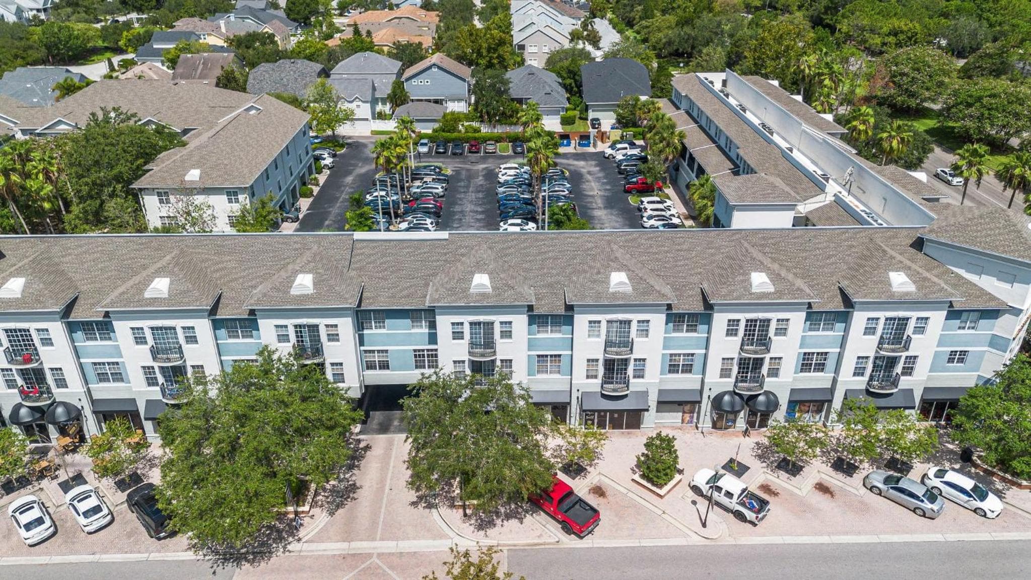Chic 3br2ba- Minutes To Airport & Westchase #4 — 10