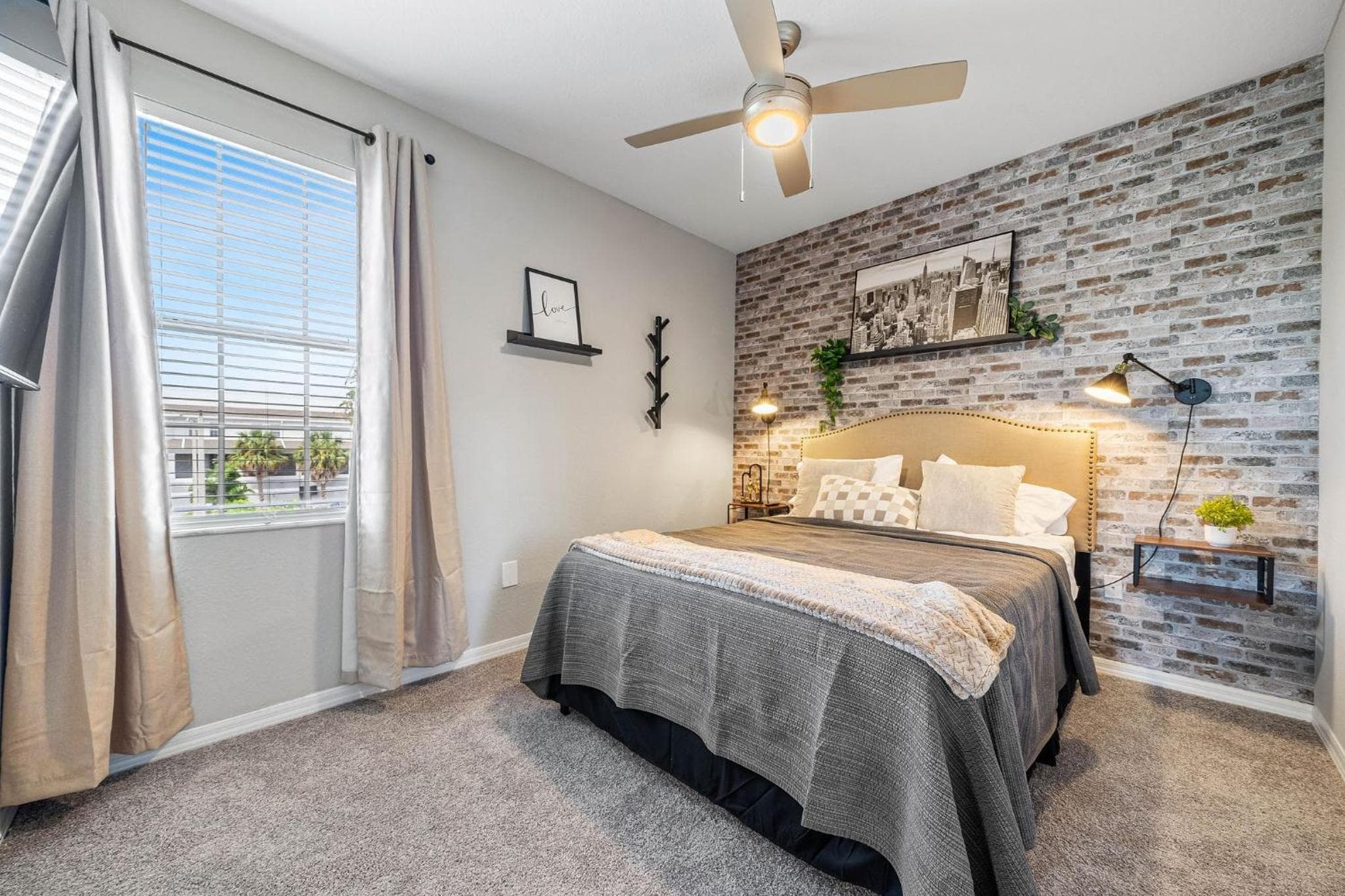 Chic 3br2ba- Minutes To Airport & Westchase #4 — 29