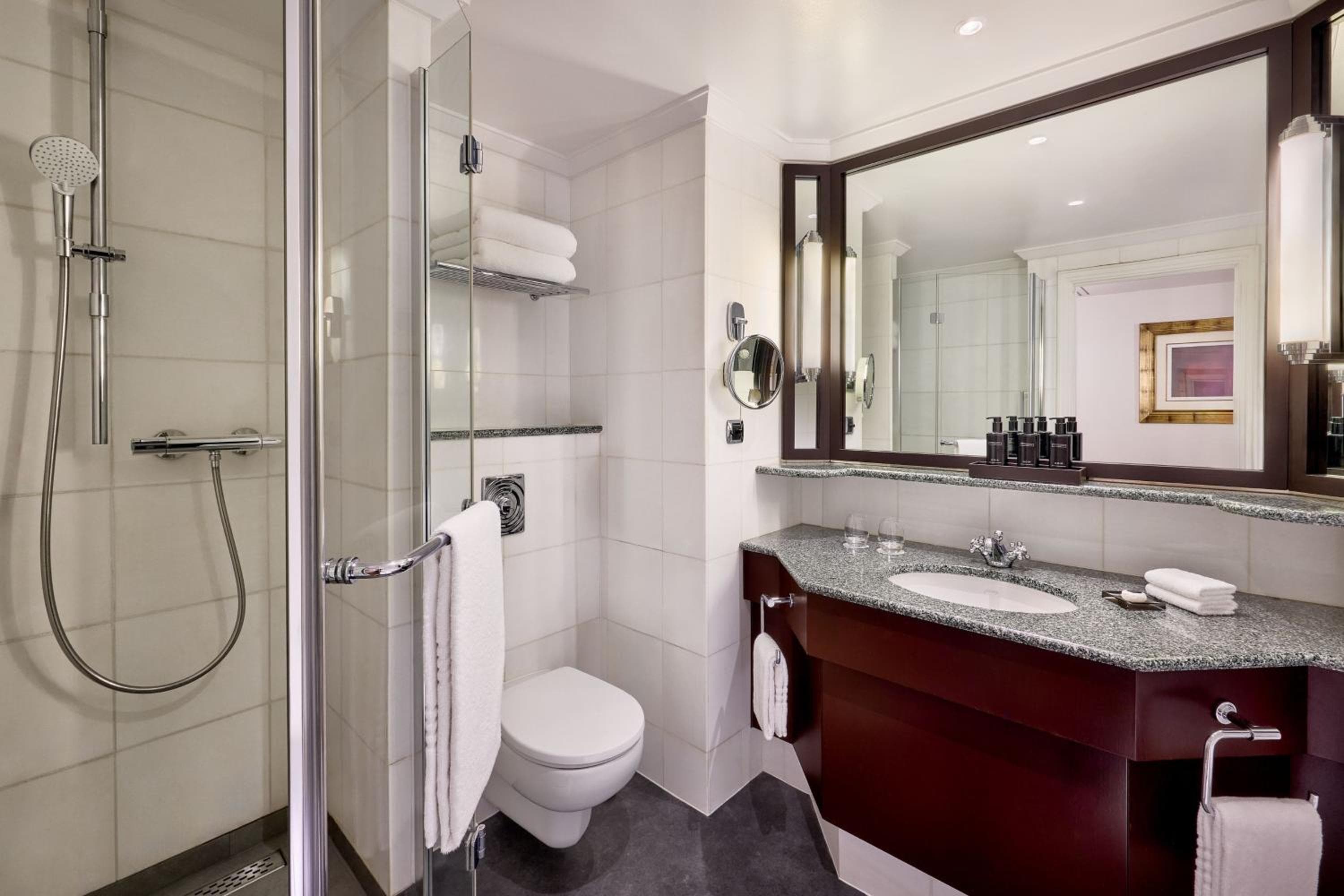 Hotel Marriott Champs Elysees di Parigi — 22