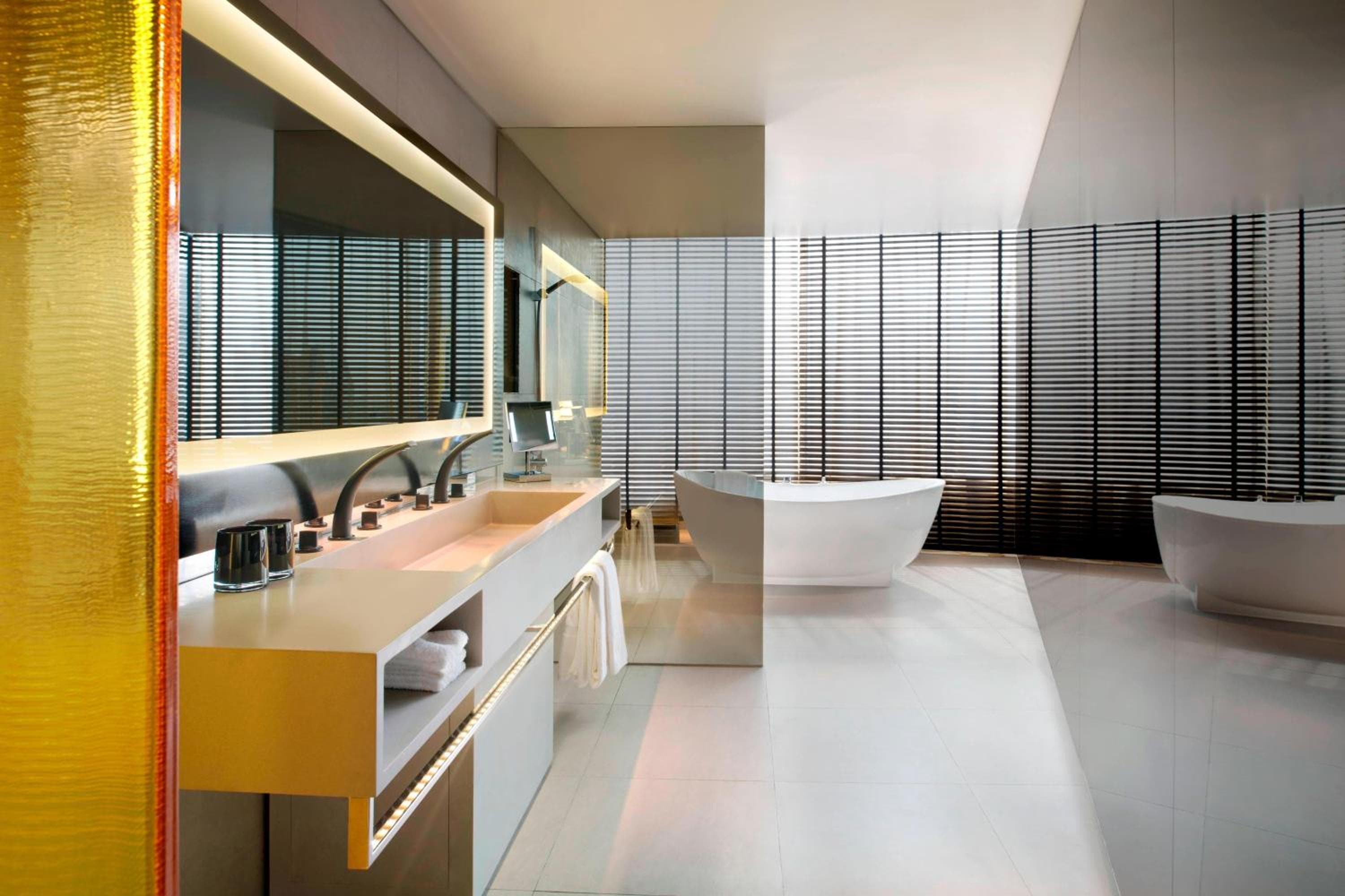 W Bangkok Hotel — 20