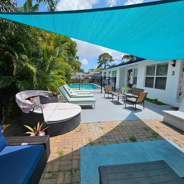 Equipped House W Pool & Patios, Near the Beaches, Prime Location- Ideal for Small Families, Coastal Haven — 4