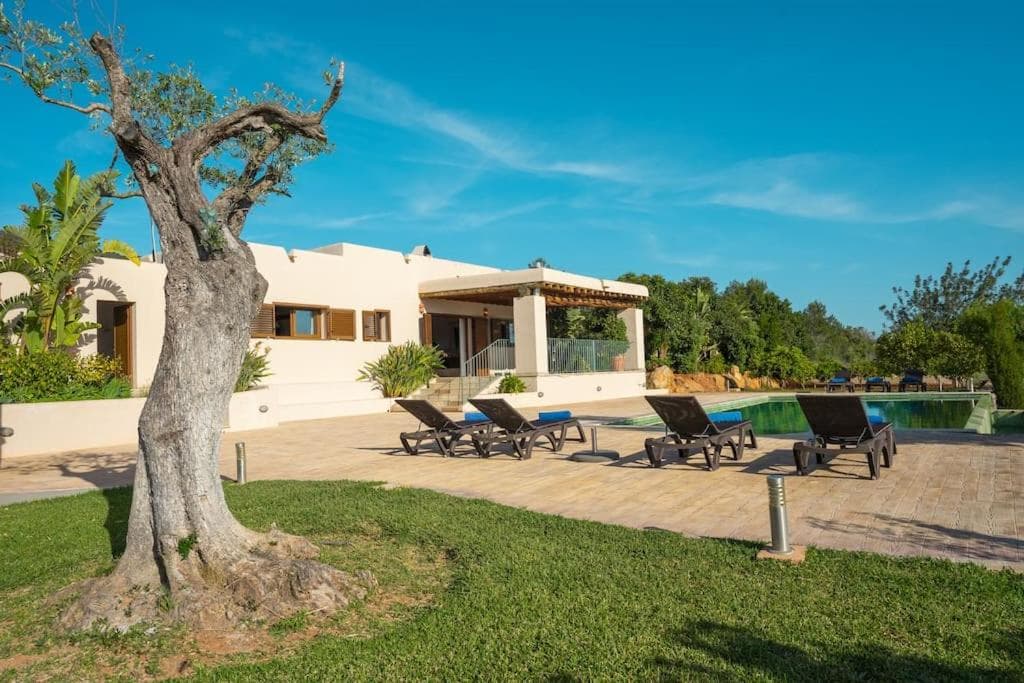 Villa Kety - Haus mit schöner Pool- und Aussichtslage! — 2