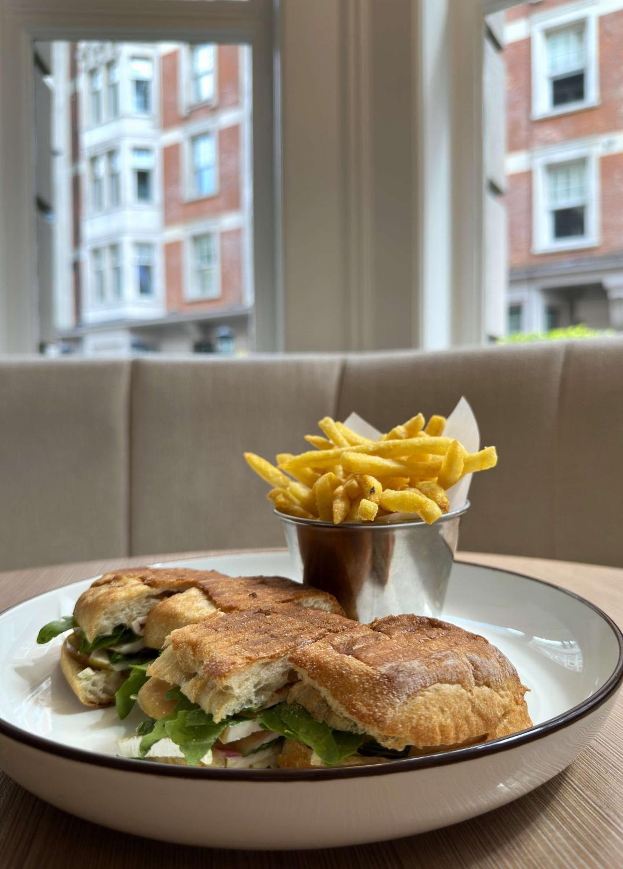 Radisson Blu Hotel, London Tottenham Court Road — 8