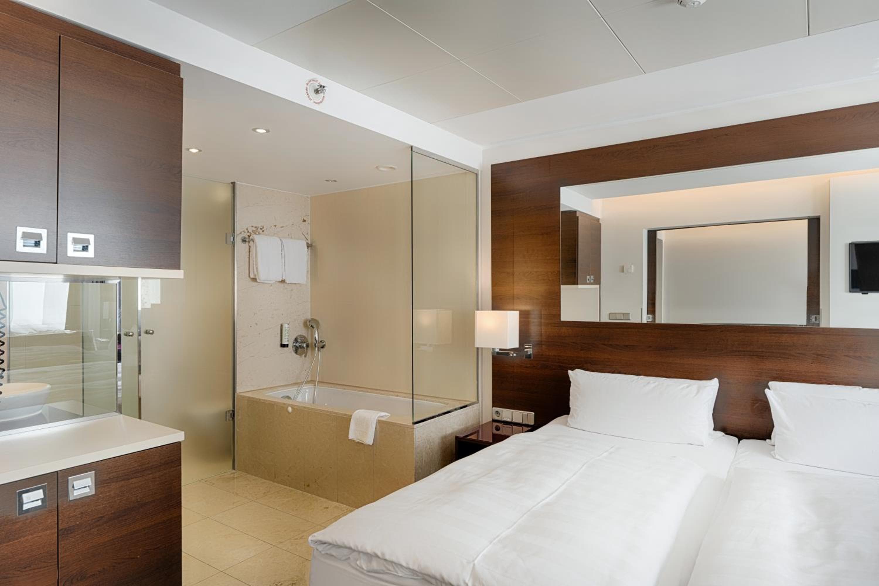 Park Inn by Radisson Berlin Alexanderplatz hotel, Alexanderplatz 7, Berlin, Germany — photo 140