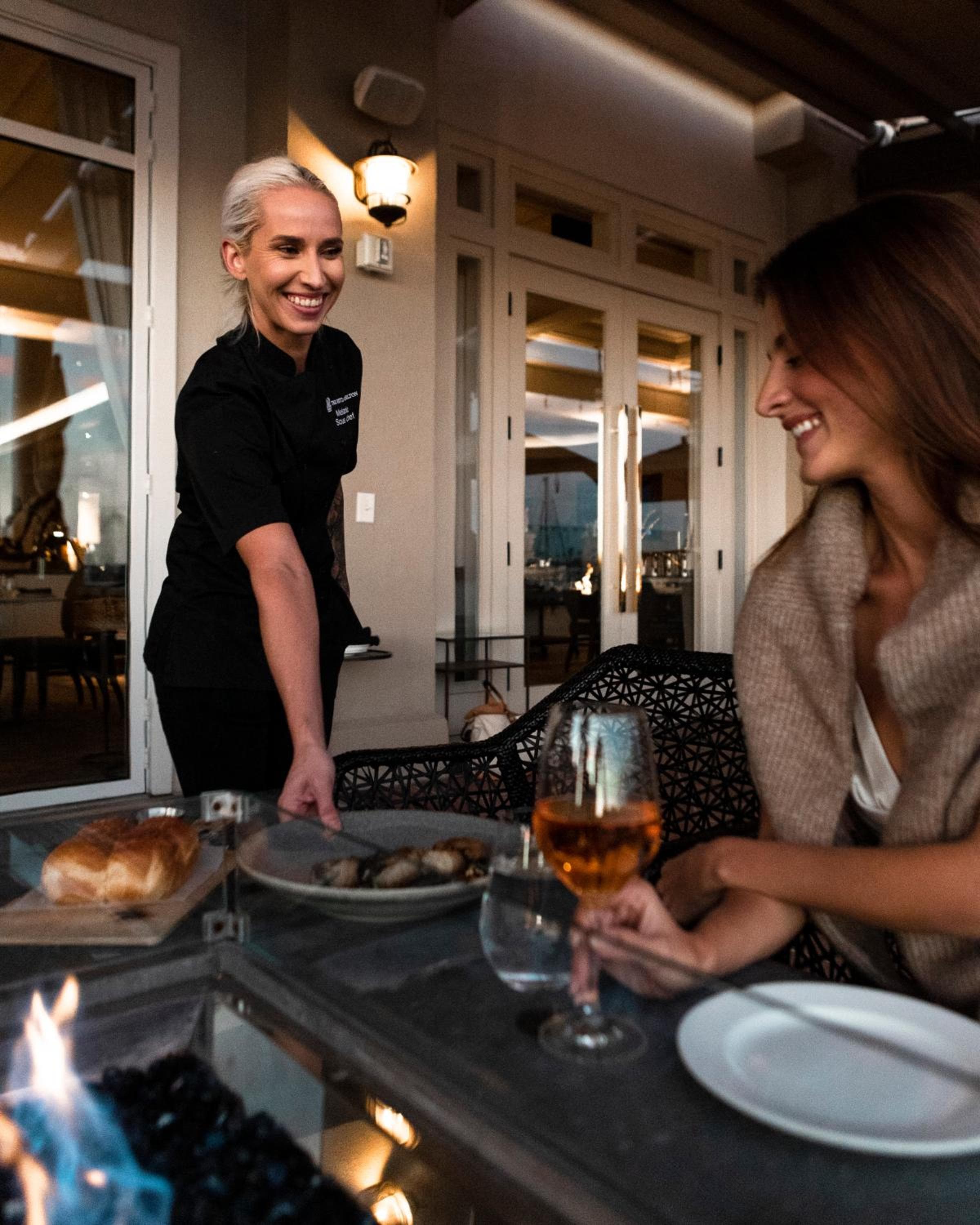 Il Ritz-Carlton, Marina del Rey — 2