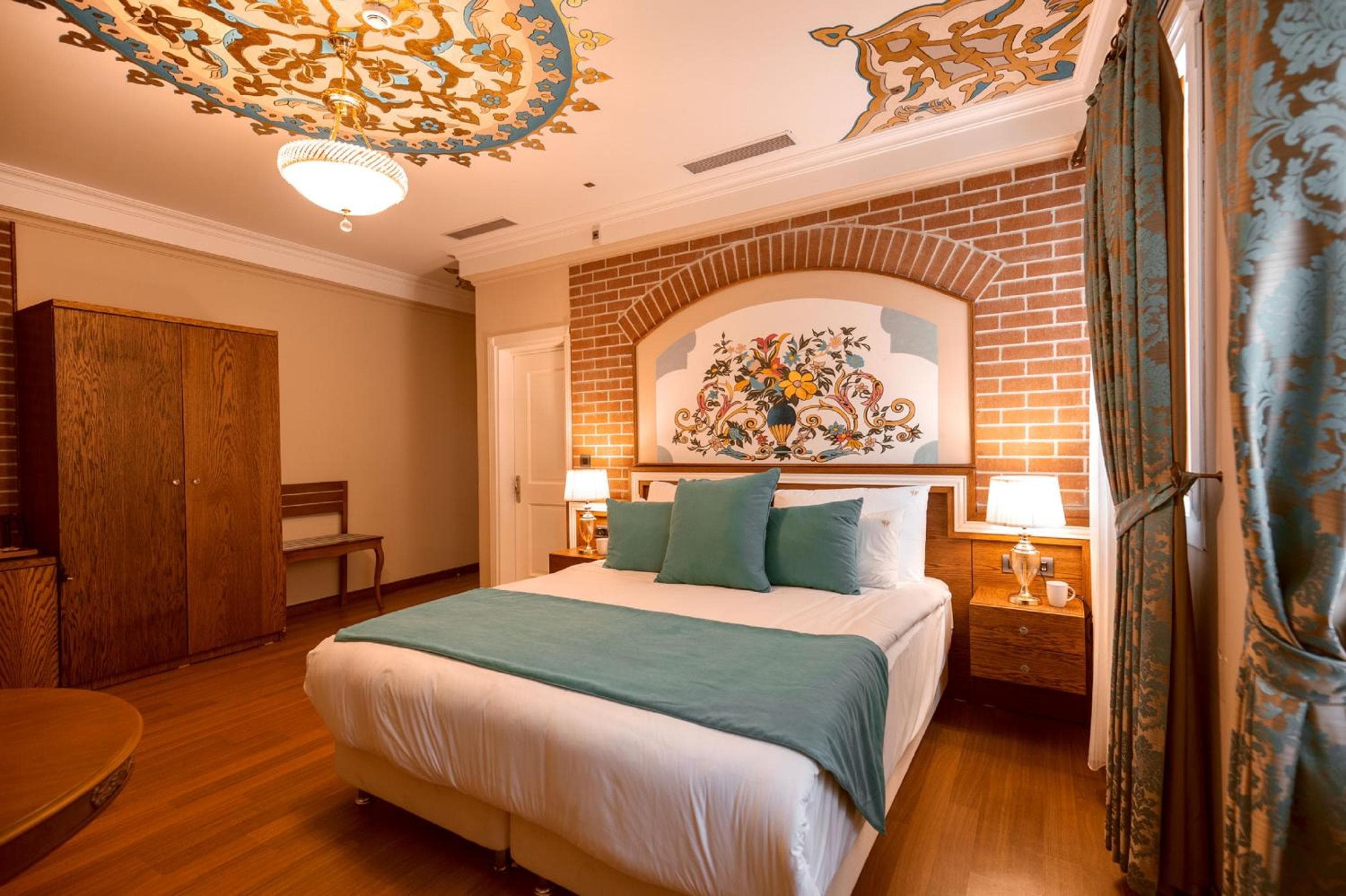 Seven Hills Palace & Spa — 10